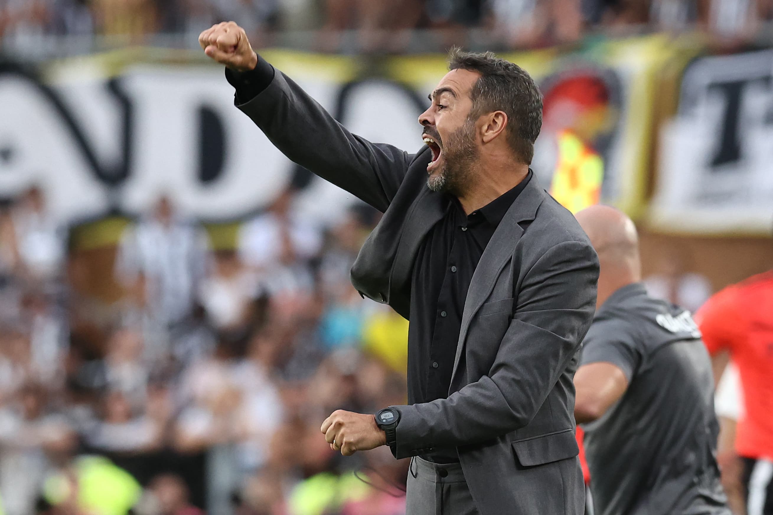 ✅ Série A giants unveil new manager