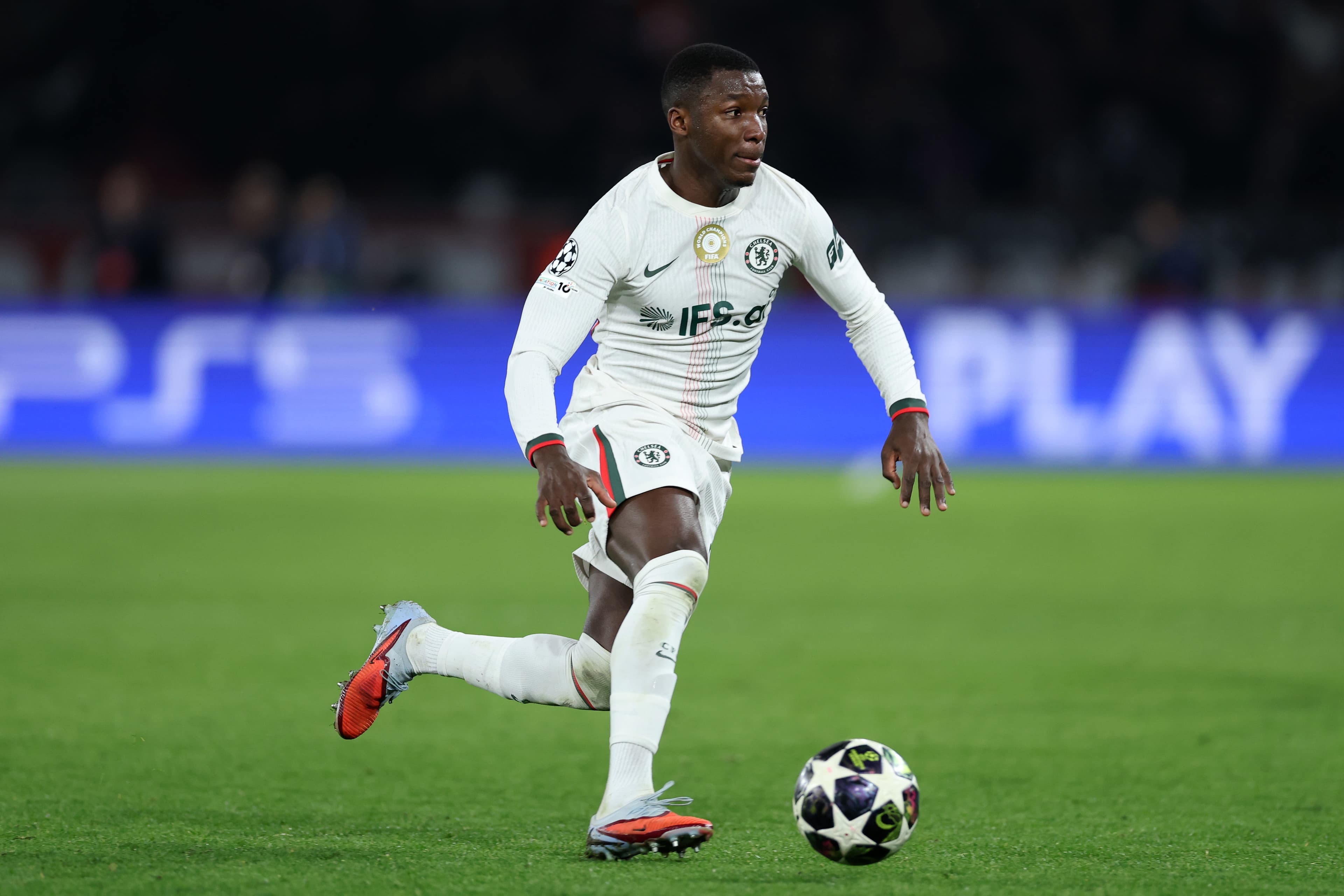 🚨 BREAKING: Moisés Caicedo signs new long-term Chelsea deal