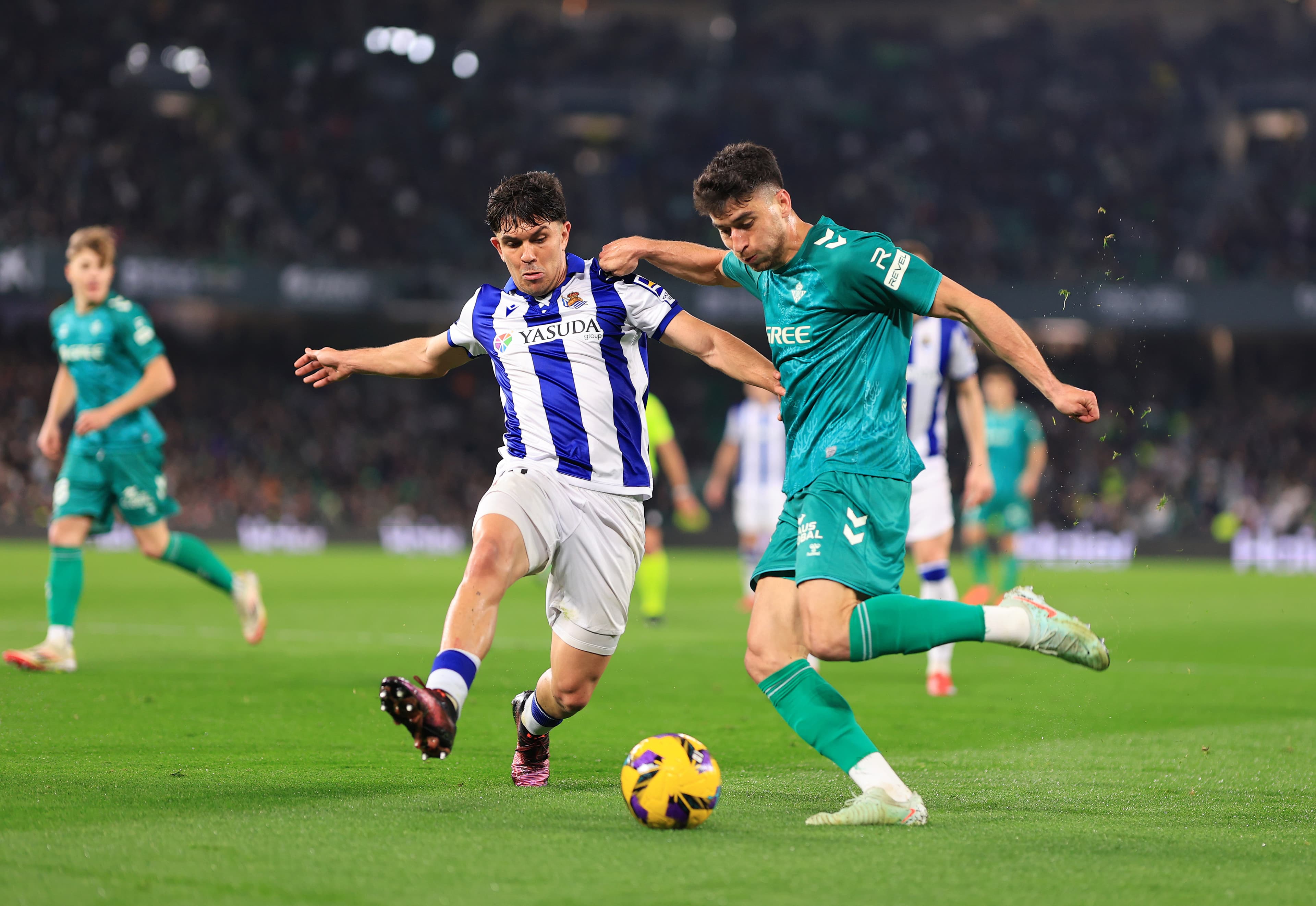 🚨 Real Sociedad-Betis line-ups: Matarazzo and Pellegrini go all out!