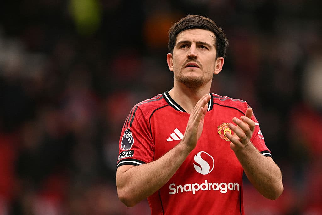 🚨 Official: Maguire signs new Manchester United deal!