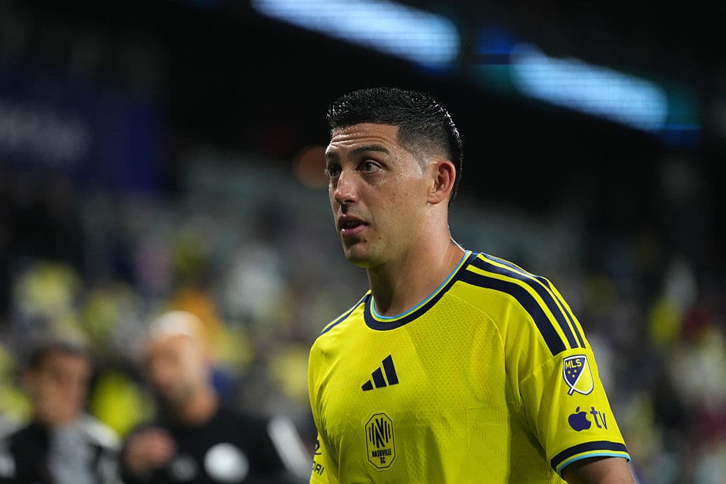 Did Espinoza mean to score this goal of the season candidate? 🤔