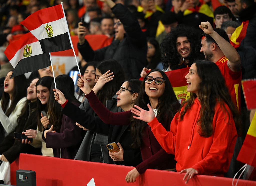 Respect, solidarity and unity: the government condemns yesterday's chants