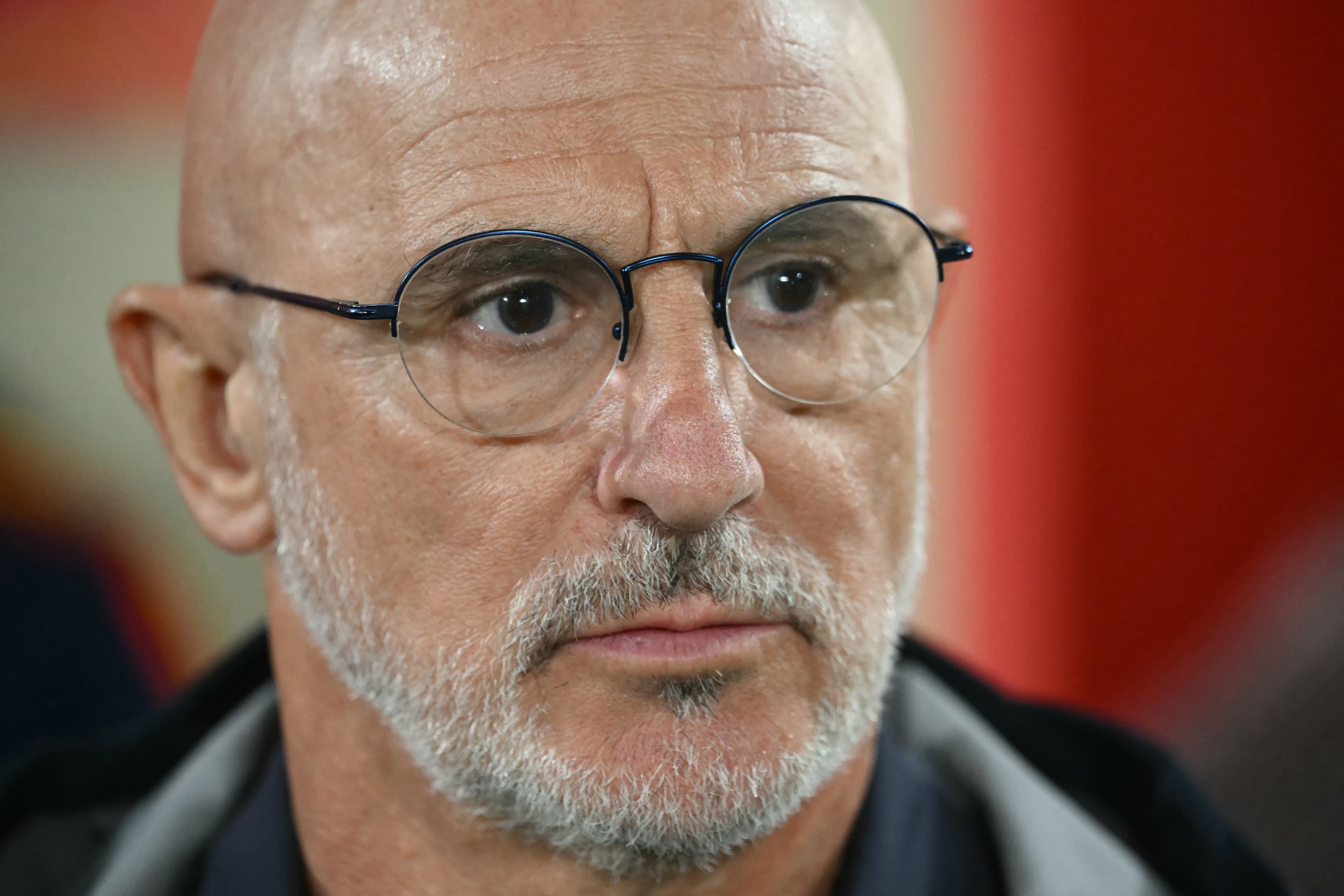 🗞️Today’s back pages: a test of who can win over De la Fuente