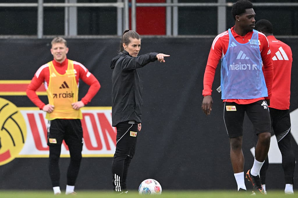 🔥 Trashtalk at its finest! Bundesliga club wants rival to go down