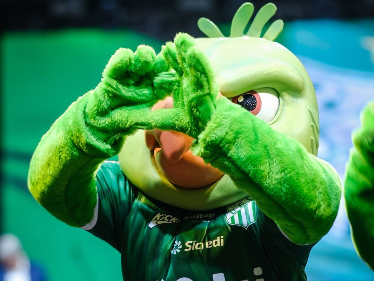 Uber lands naming rights deal, changes Brazilian club's NAME 🤯