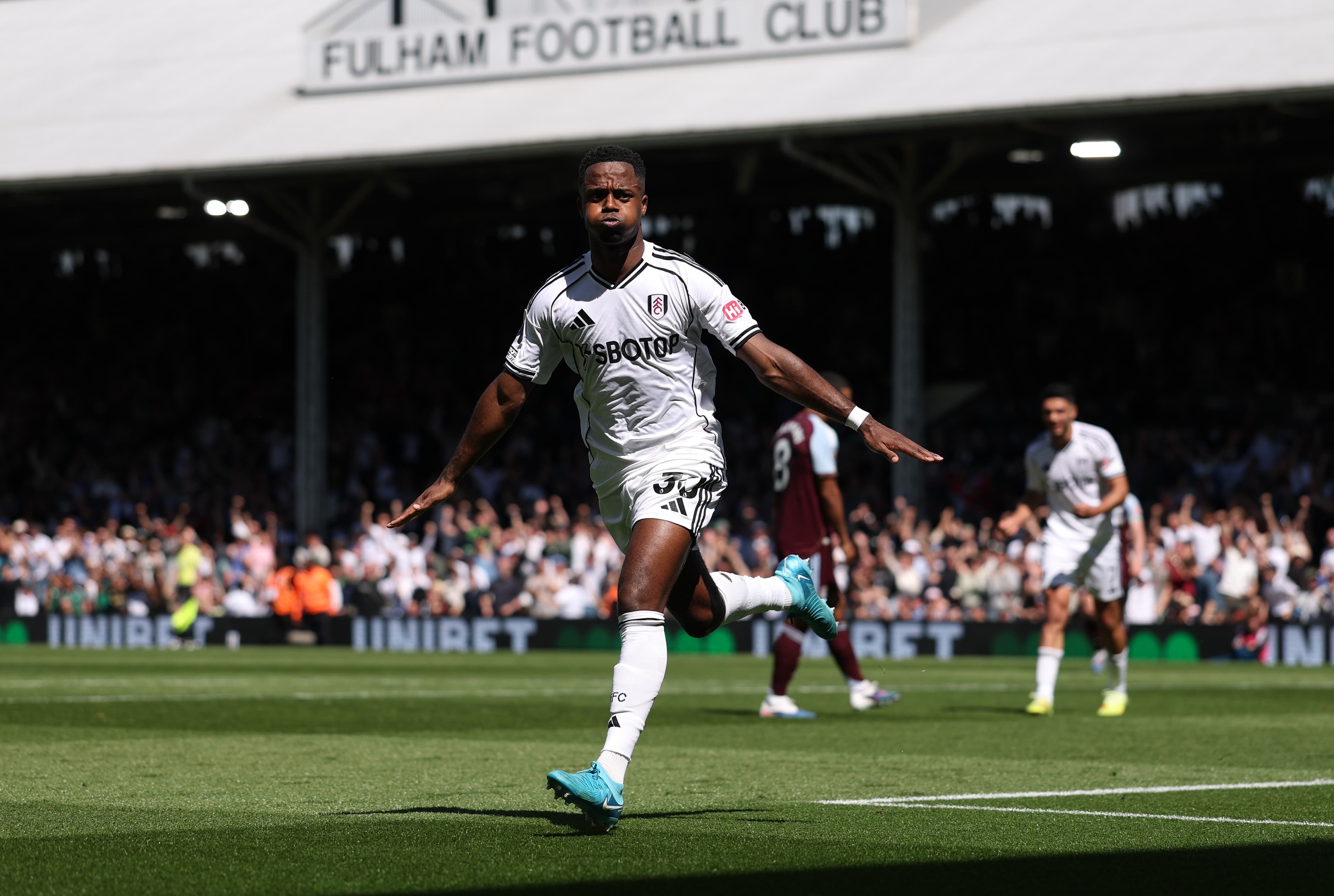 ✒️ Fulham star celebrates new contract with PL goal
