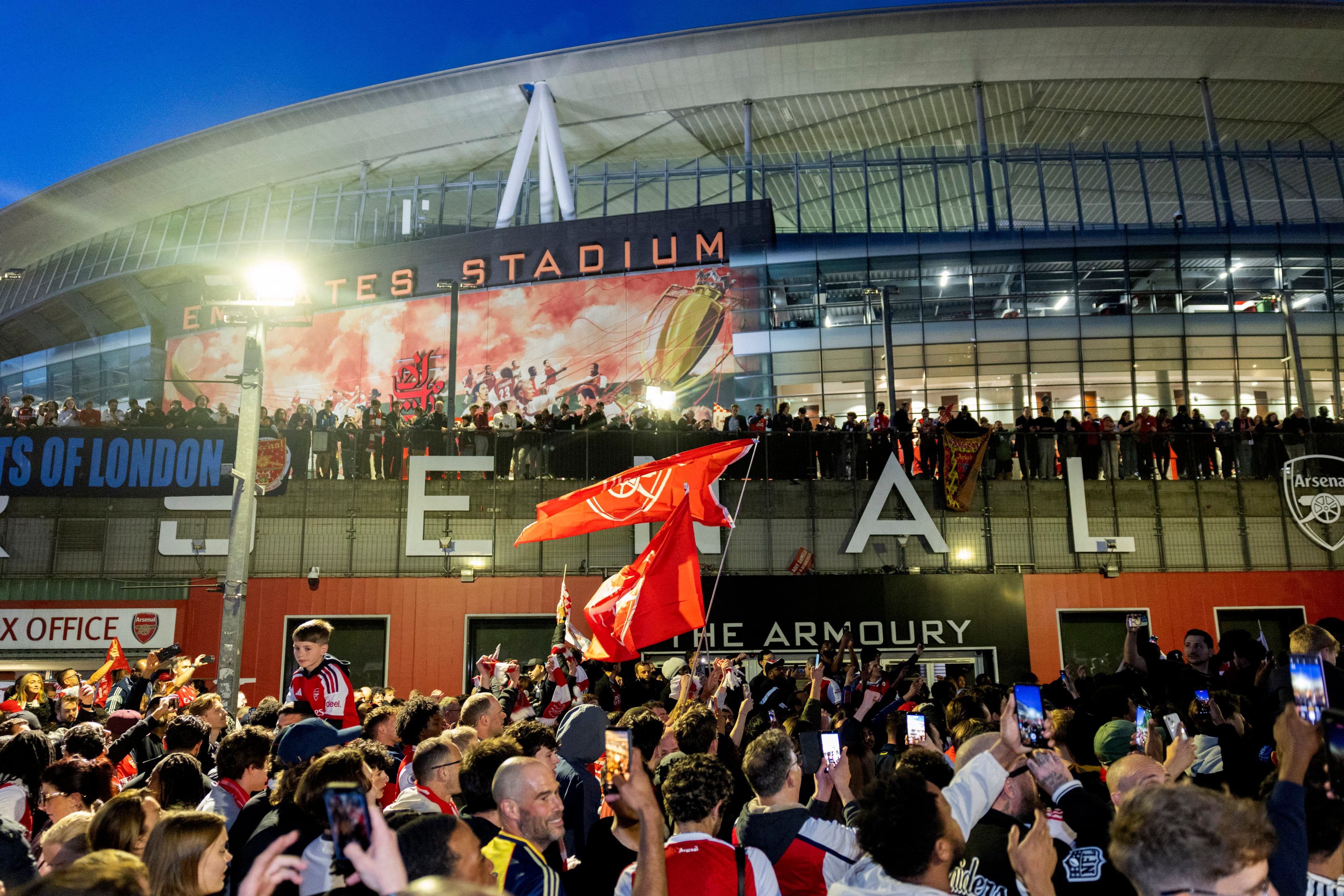 🏆 Arsenal champions after 22 years! Longest ever droughts? 👀