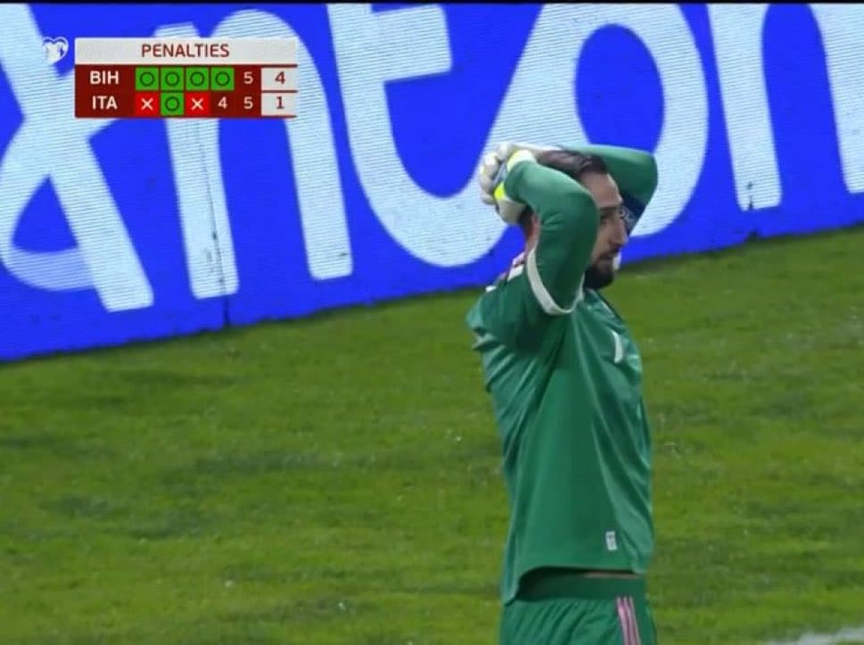 🤣 Which song do you want? Italy's latest flop goes viral 📲