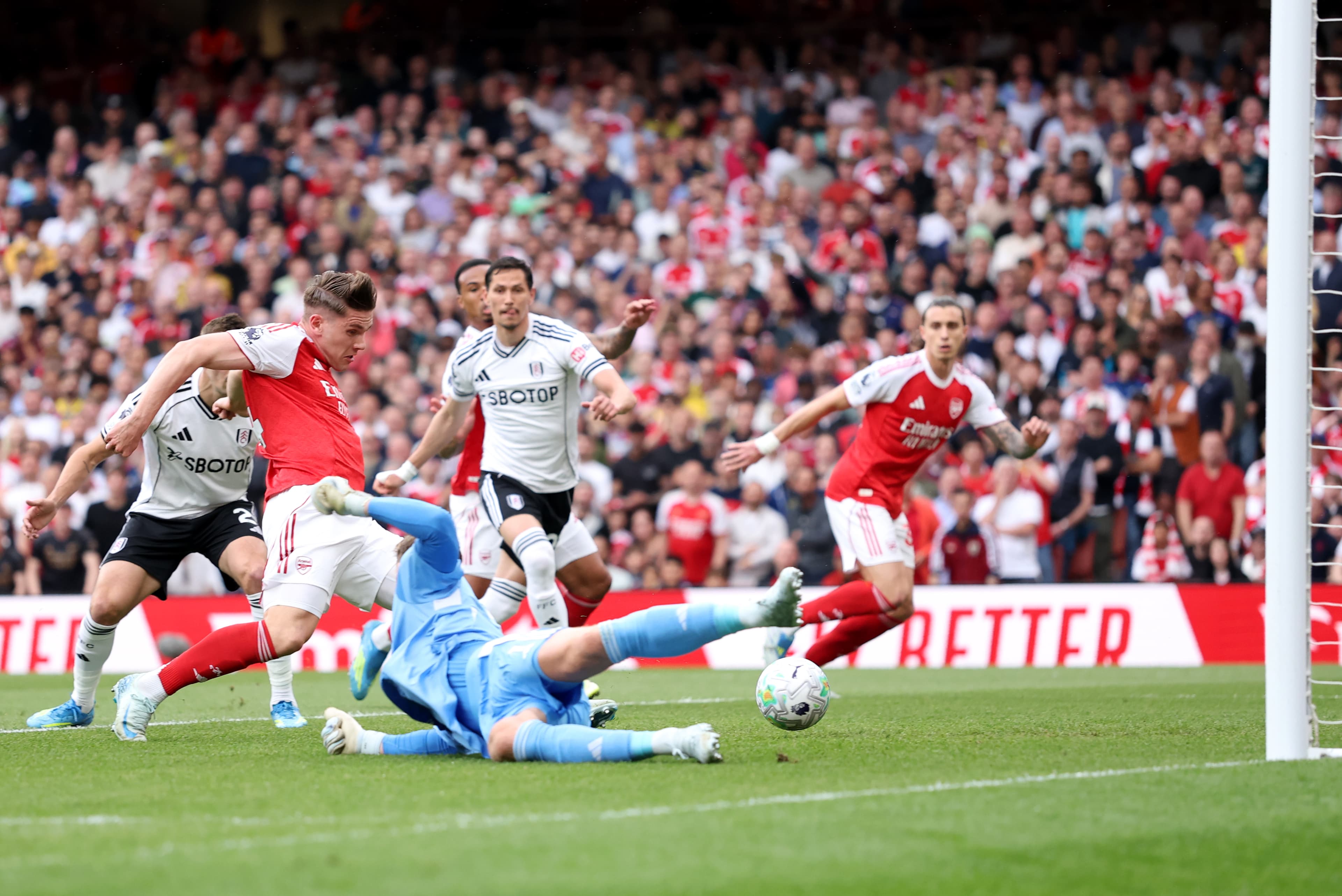 🤩 Arsenal star duo combine to gift the Gunners an early lead vs Fulham