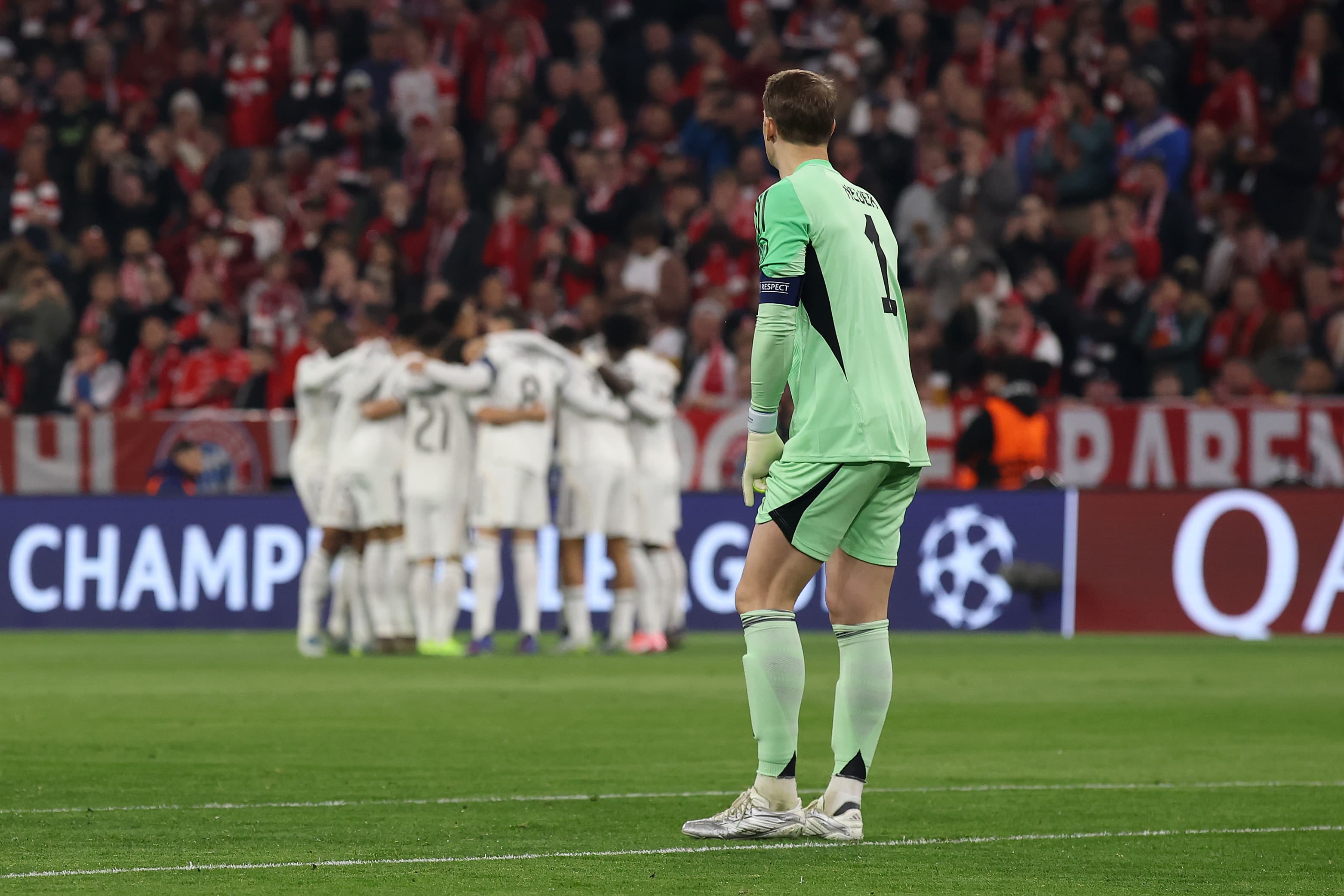 📸 Manuel Neuer gifts Real Madrid a crazy UCL lifeline 🥴