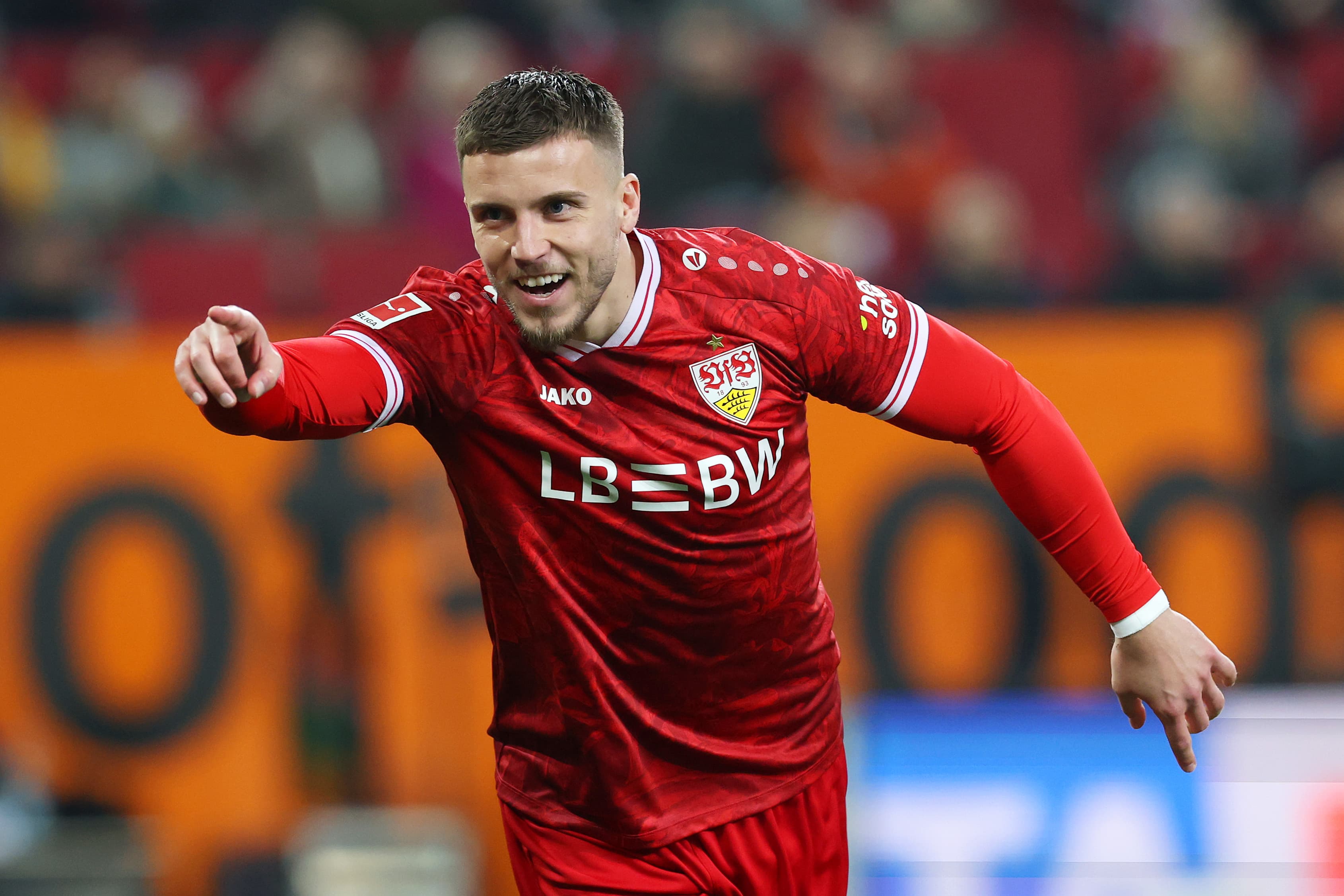 Home game against HSV: Demirovic relishes special clash