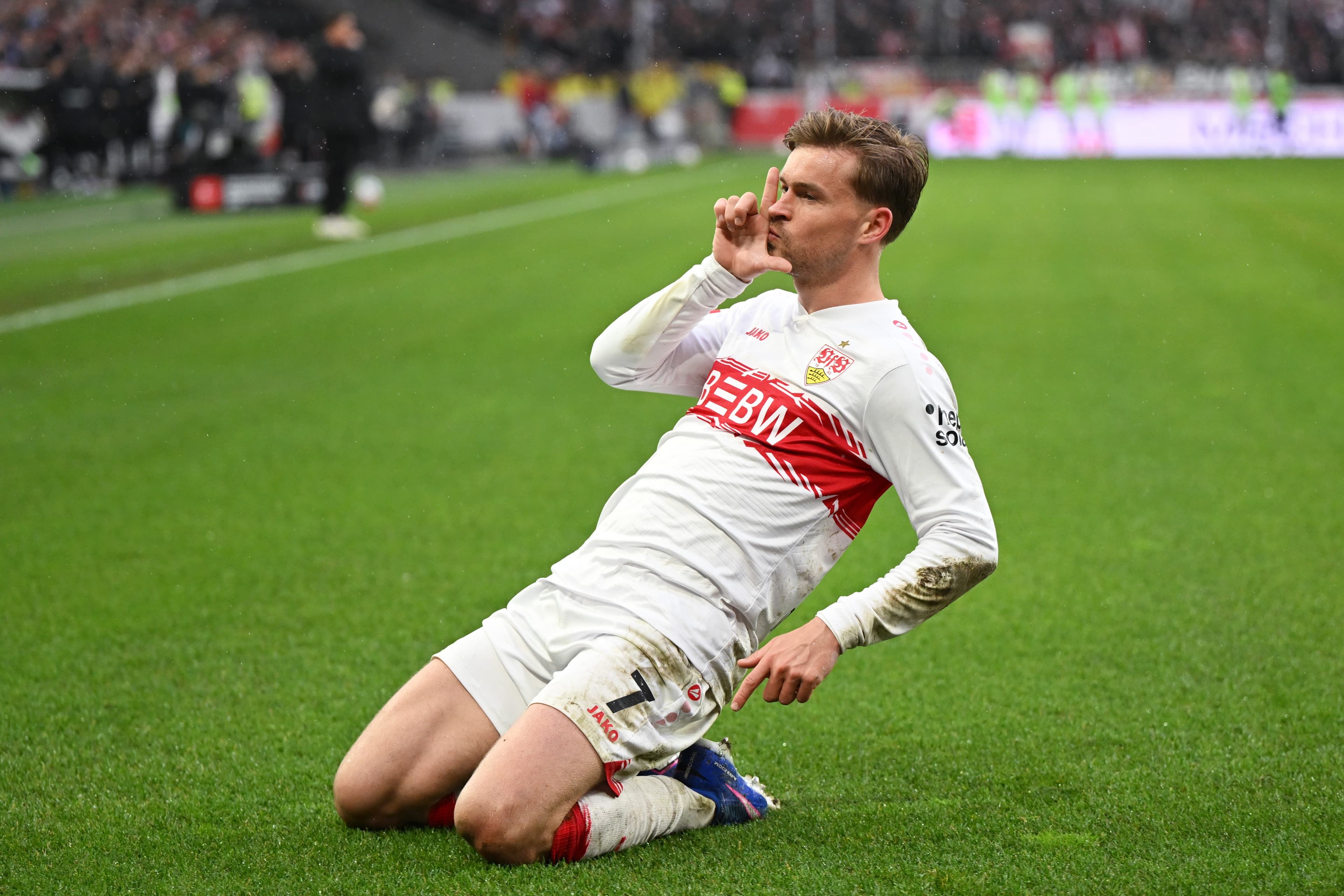 In VfB masterclass: why Mittelstädt just let fly