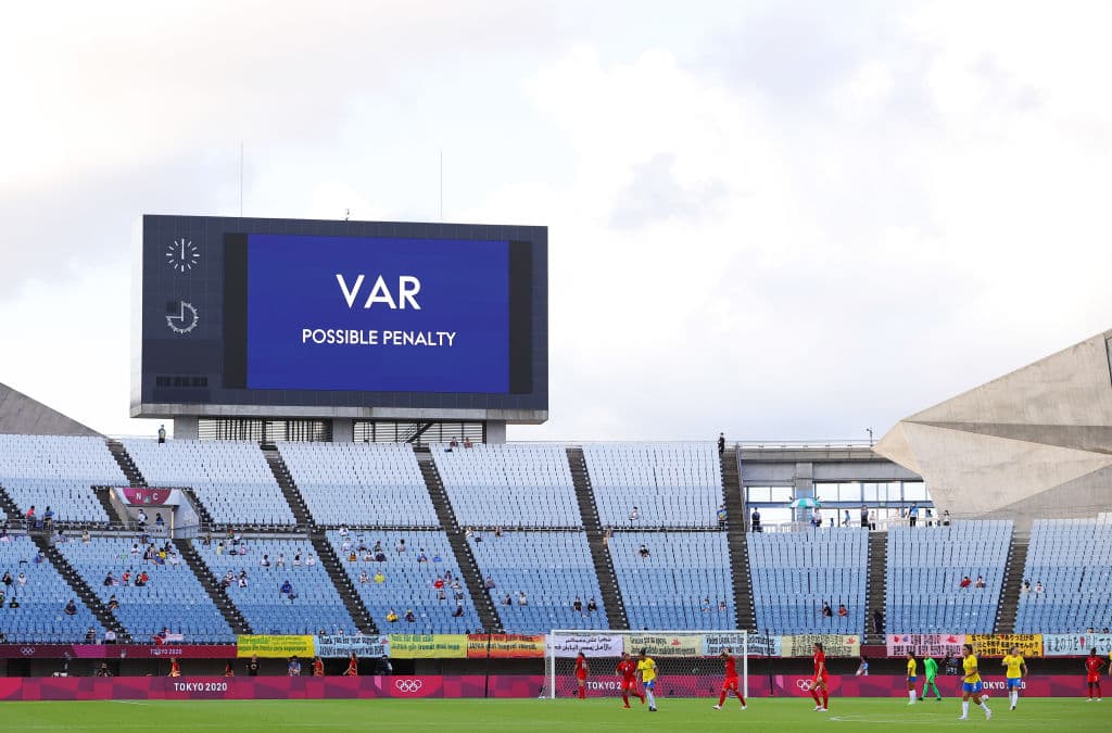 VAR challenge used in professional football for first time, watch 📹