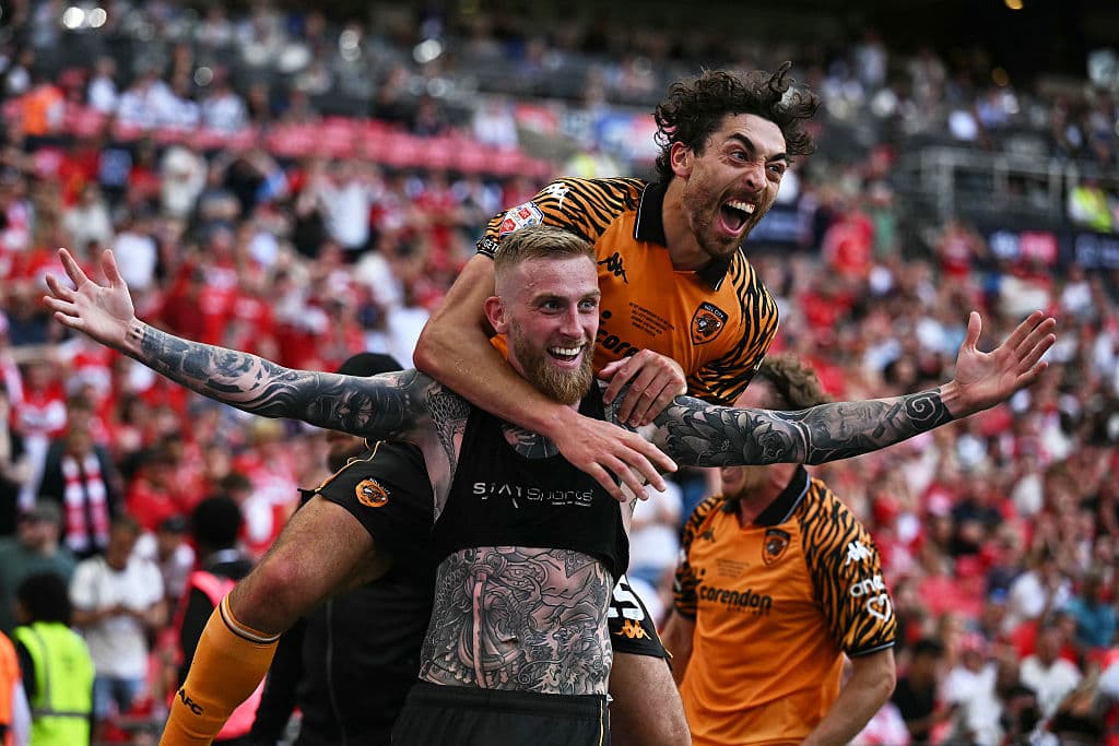 🚨 Hull promoted to the Premier League after dramatic win vs. Middlesbrough