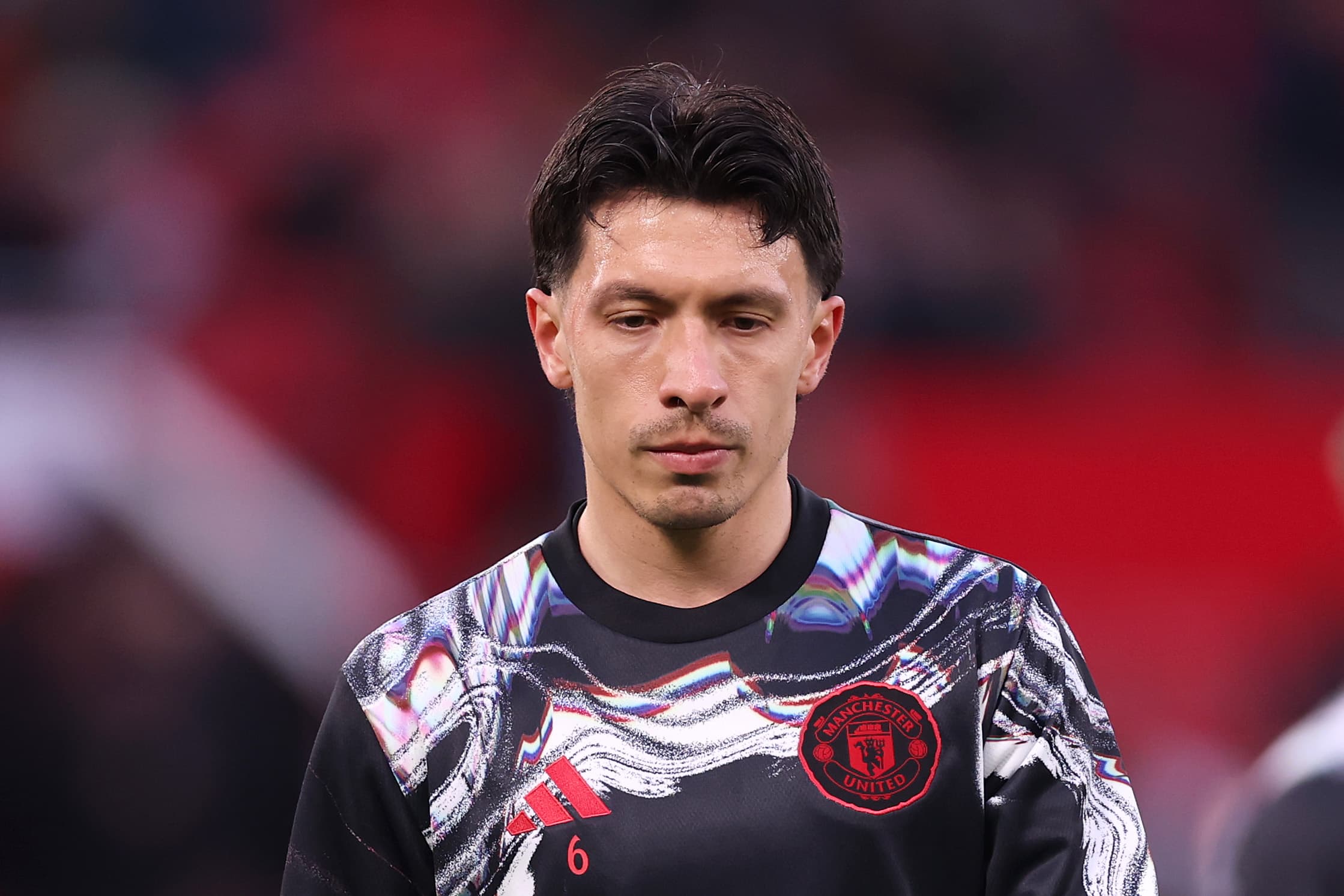 📸 VAR dishes out red card after hair pulling incident at Old Trafford