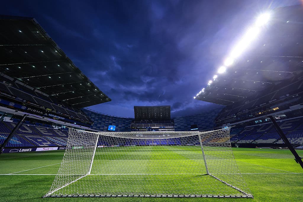 🚨 Team Red vs. Team Blue: Championship Night Approaching!