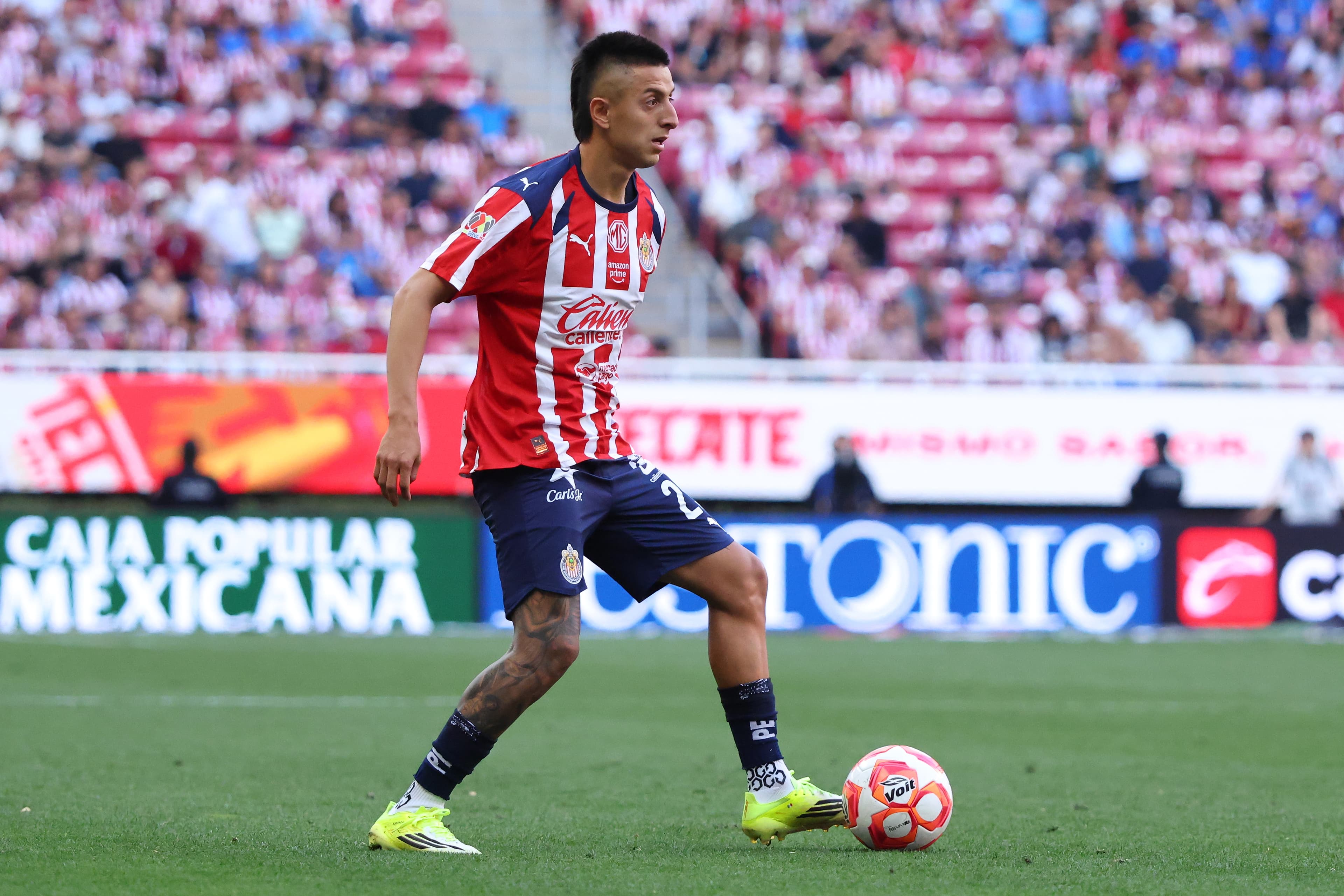 🚨 The clash of the round! Line-ups ready for Chivas-Pumas