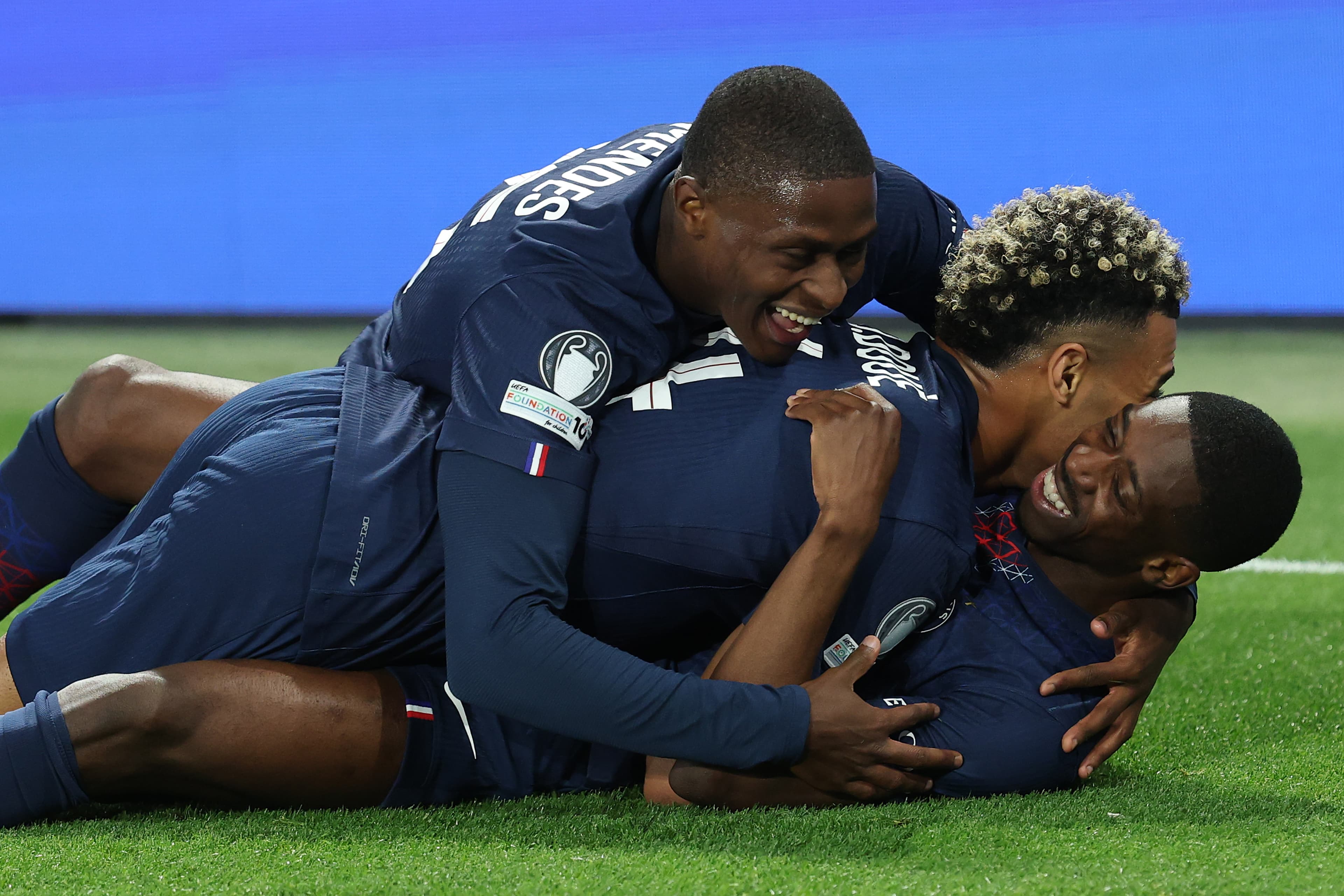 🗞️ The front pages: from Paris madness to Madrid hell