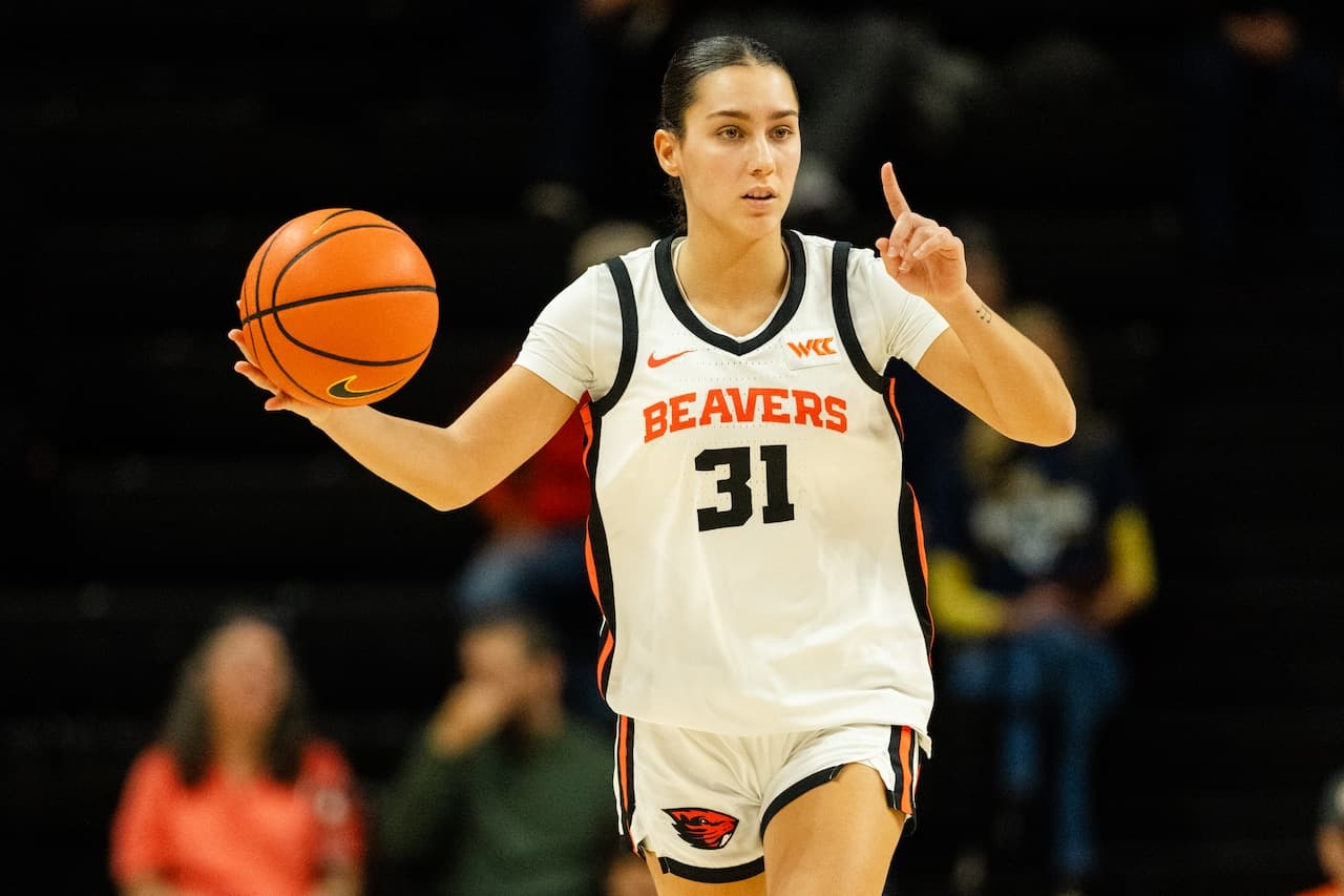 Oregon State women’s basketball backup point guard Cloe Vecina to enter transfer portal