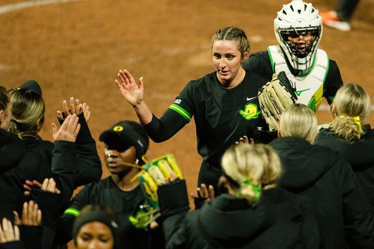 Oregon softball team to host Eugene Regional in NCAA tournament