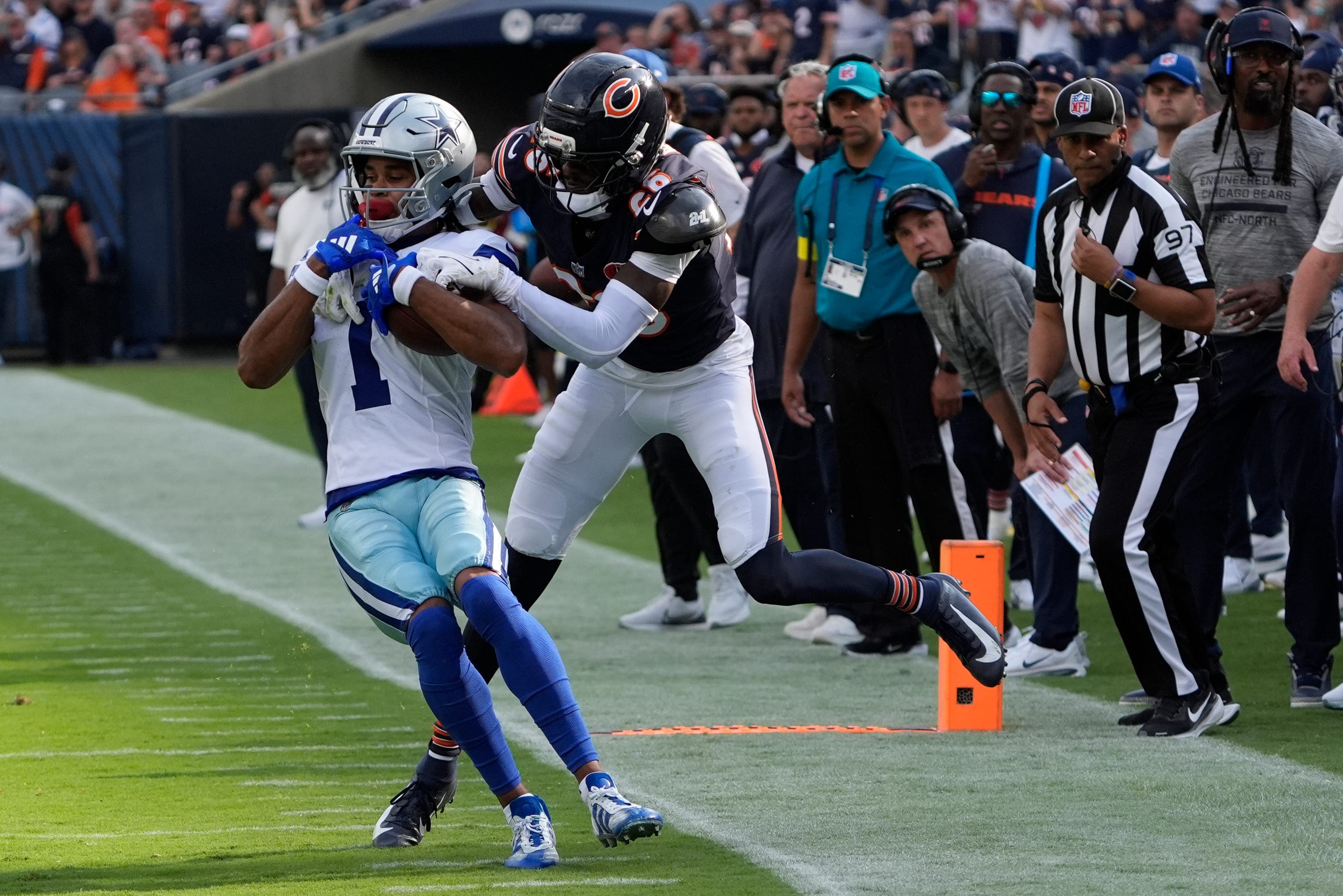 Jaylen Waddle gone? Miami Dolphins' new receivers see 'opportunity'