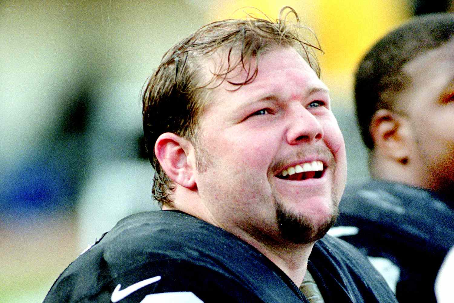 Barret Robbins, Former Oakland Raiders Star Who Went Missing Before Super Bowl, Dies at 52