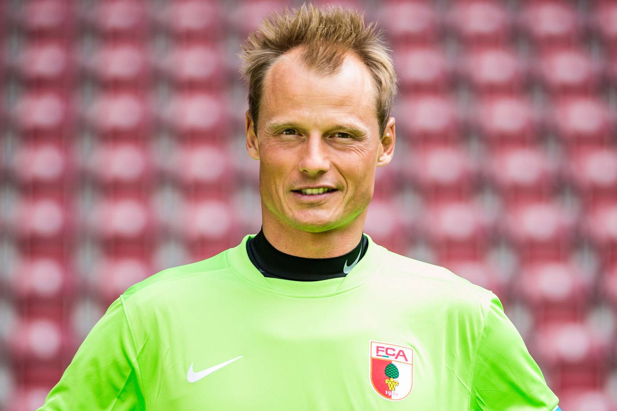 Former Arsenal Star Alex Manninger Dies at 48 After His Car His Hit by Train