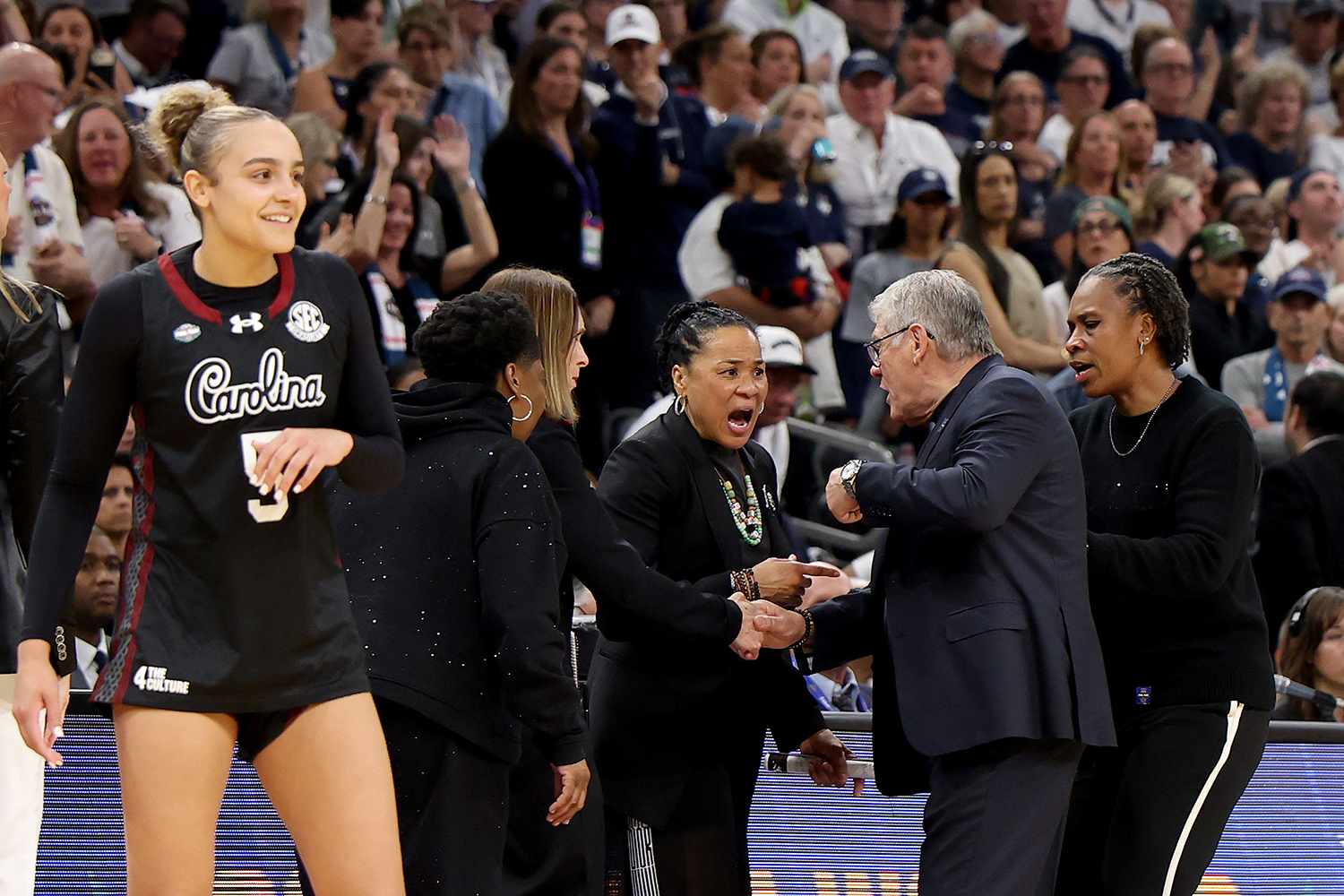 UConn Coach Refuses to Shake Hands with South Carolina Coach After Their Screaming Match at Women's Final Four Semifinal