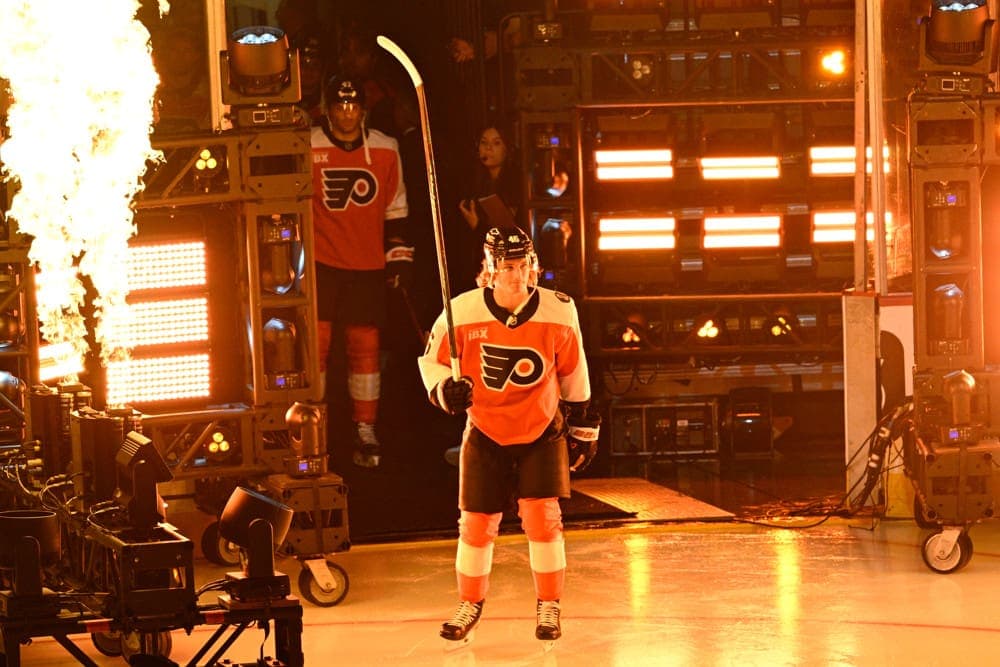 Report: Flyers In Extension Talks With Zegras