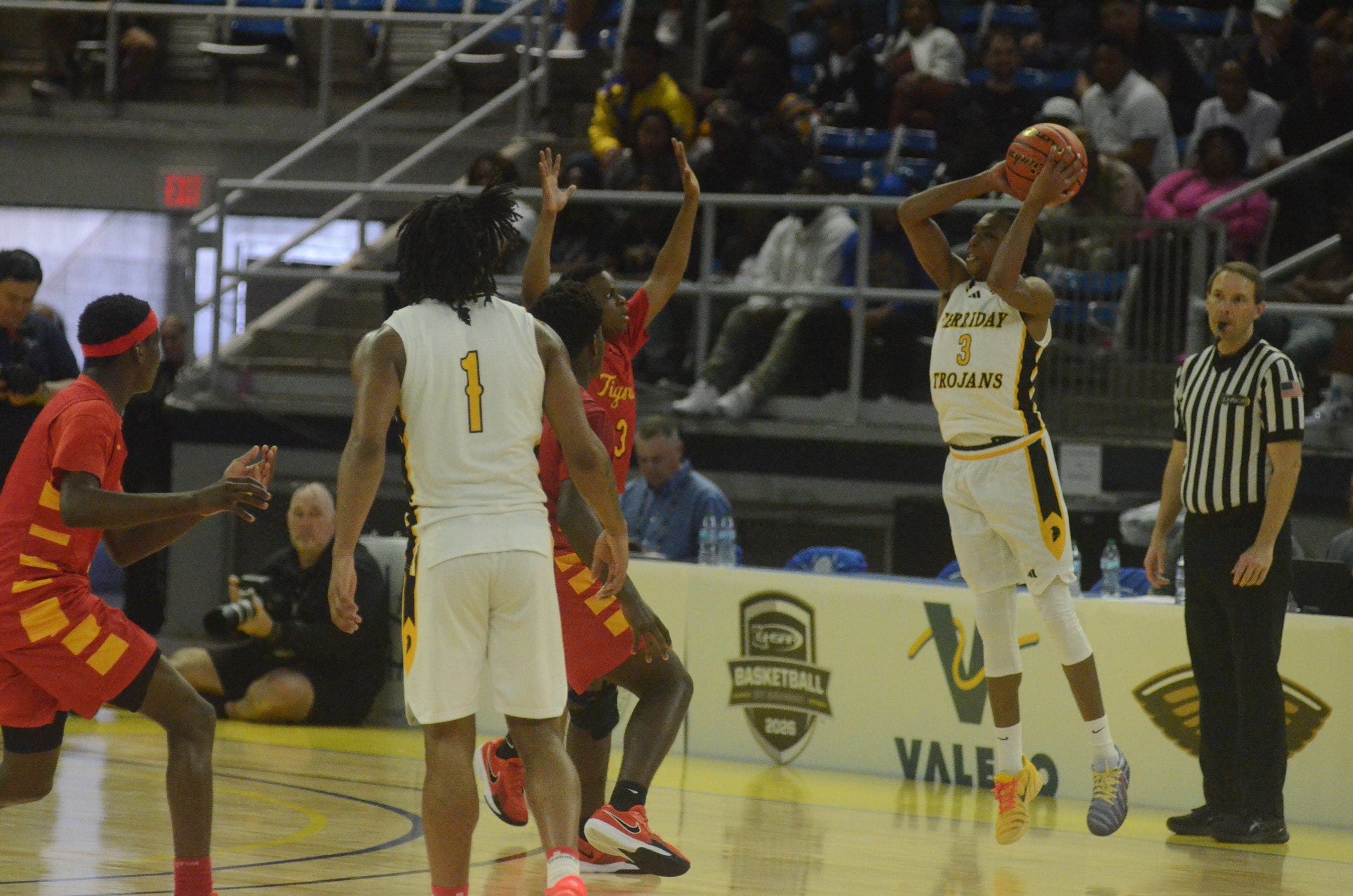 Stars Shine as Ferriday Prepares for Sweet Victory in Regional Playoffs!