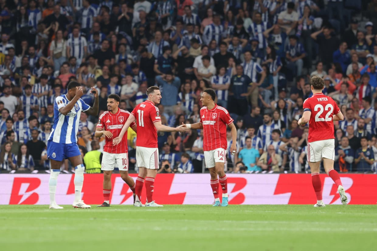 Own goal helps Forest draw away to Porto