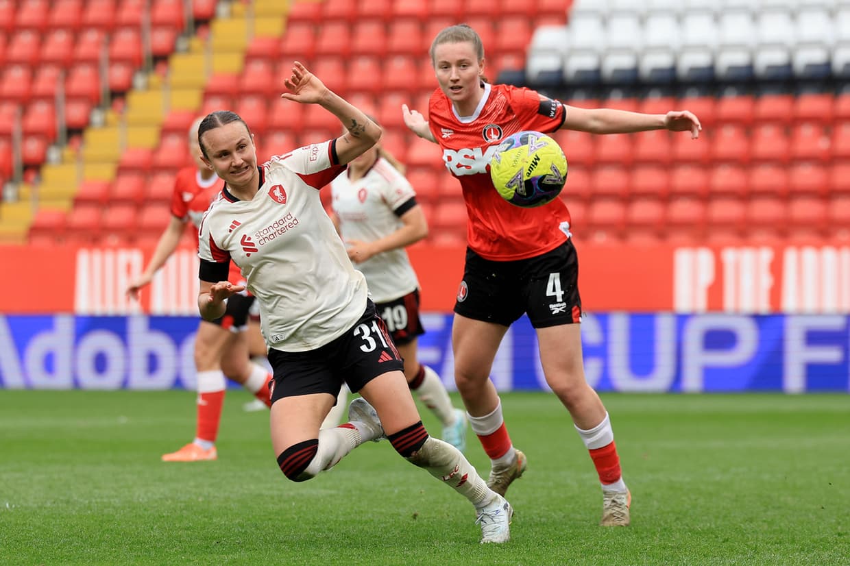 Women's FA Cup: Brighton stun Arsenal while Liverpool leave it late