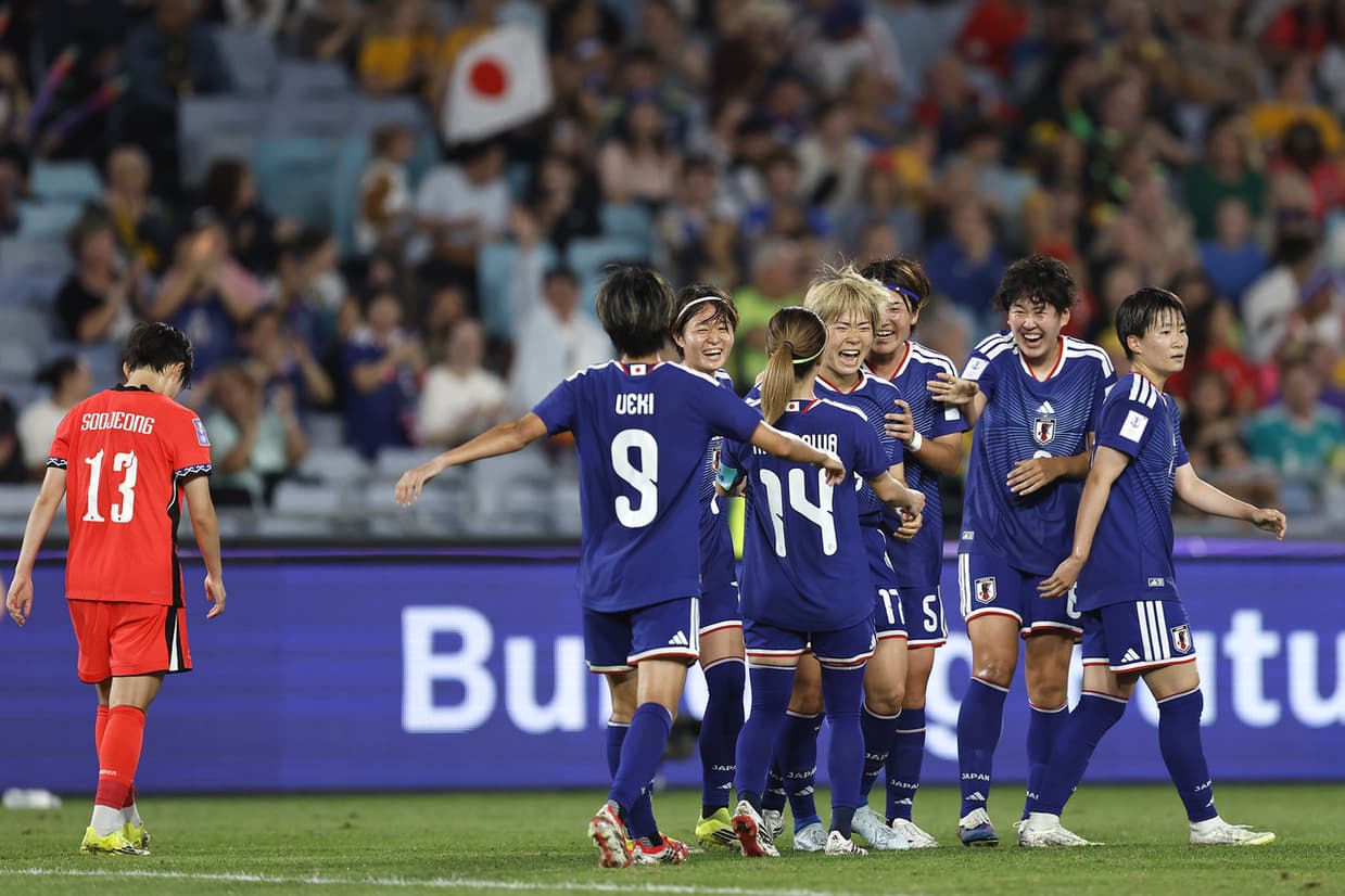 New Headline: "J联赛崛起，日本成亚洲足坛新王者