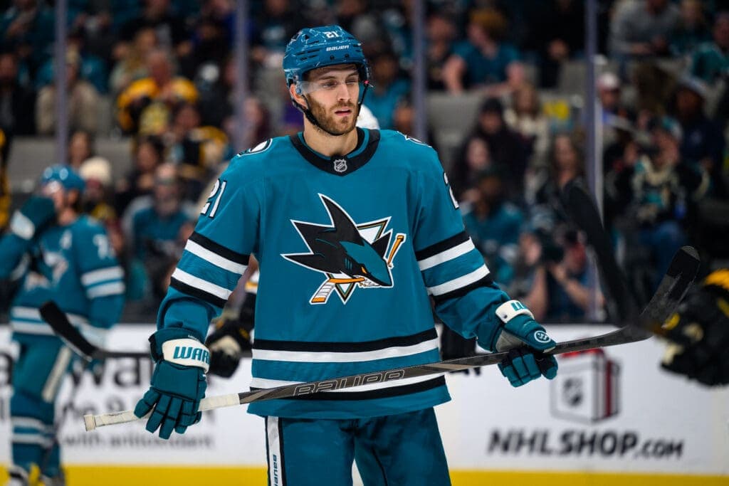 SJHN Daily: Wennberg Sharks’ King Clancy Nominee, Askarov Talks Predators’ Trade