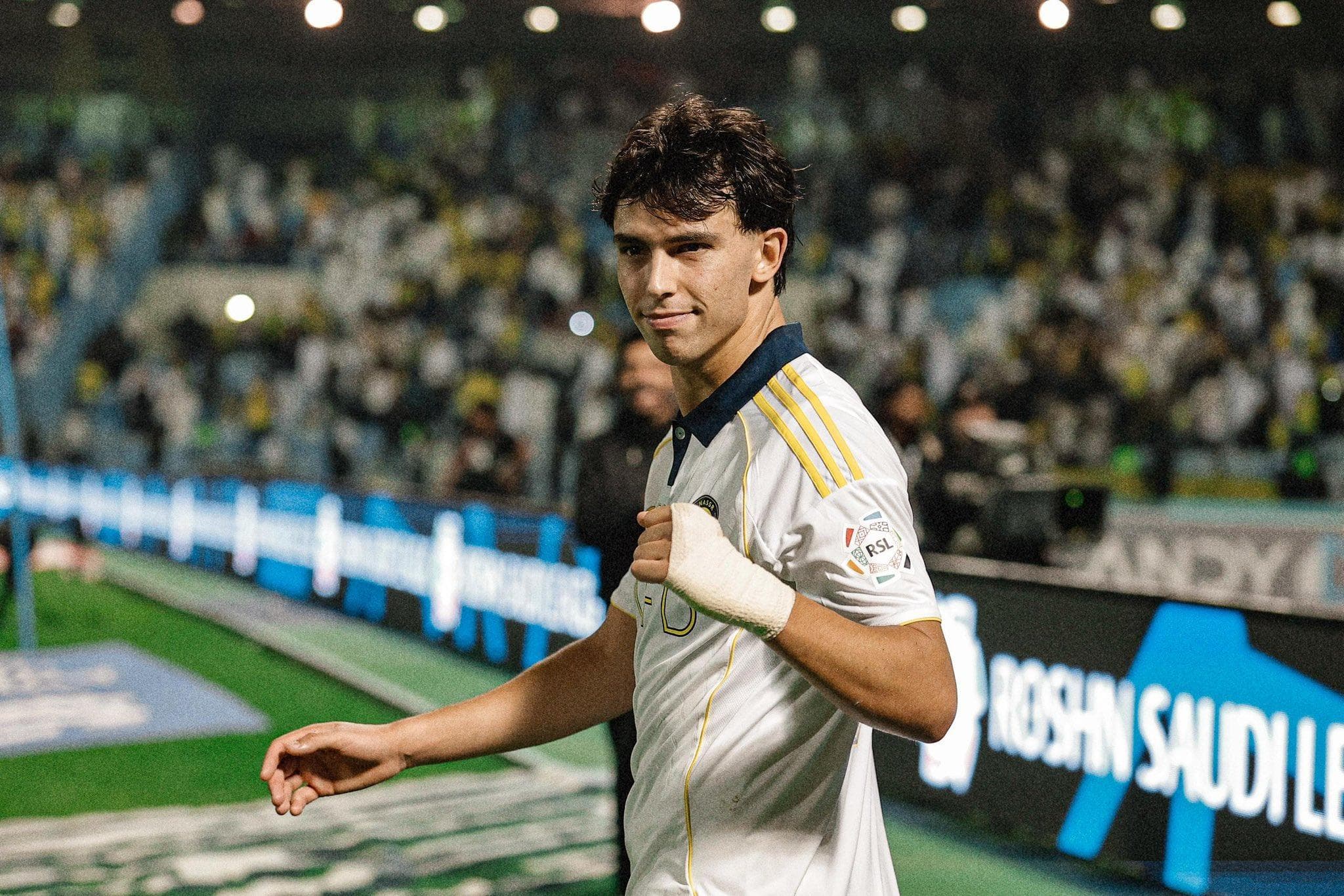 New Headline: Wayne Rooney's Super Bowl Victory Over Champions League Giants!