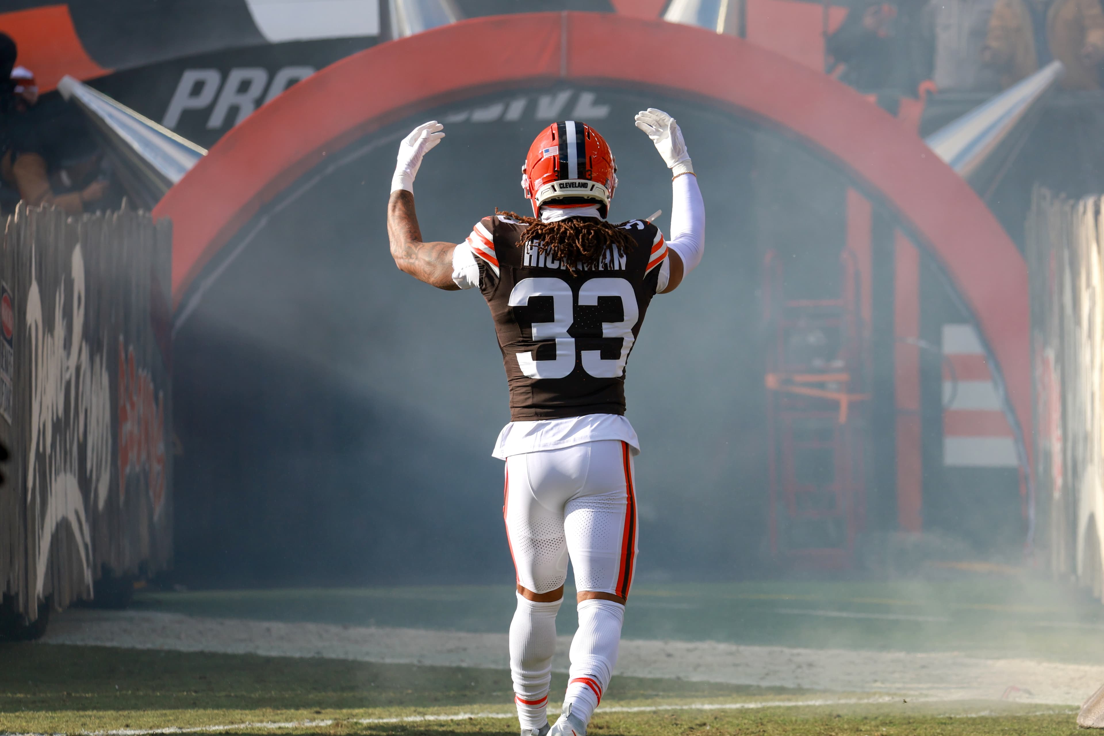 Former "The Great One" Rakes in NFL Stash, Reaps $10M Bonanza!