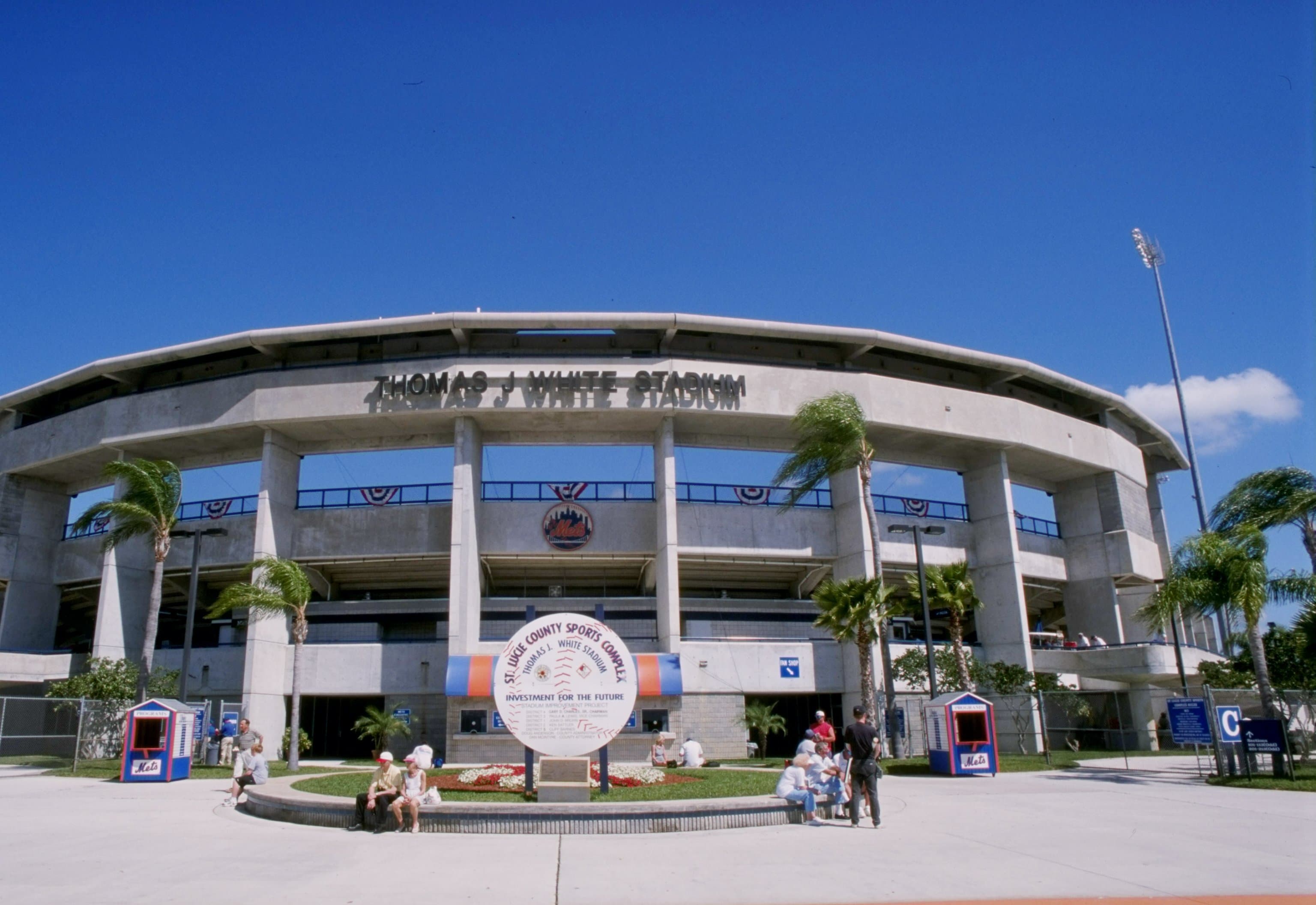 Yankees vs. Mets: This Year's Championship Clash!