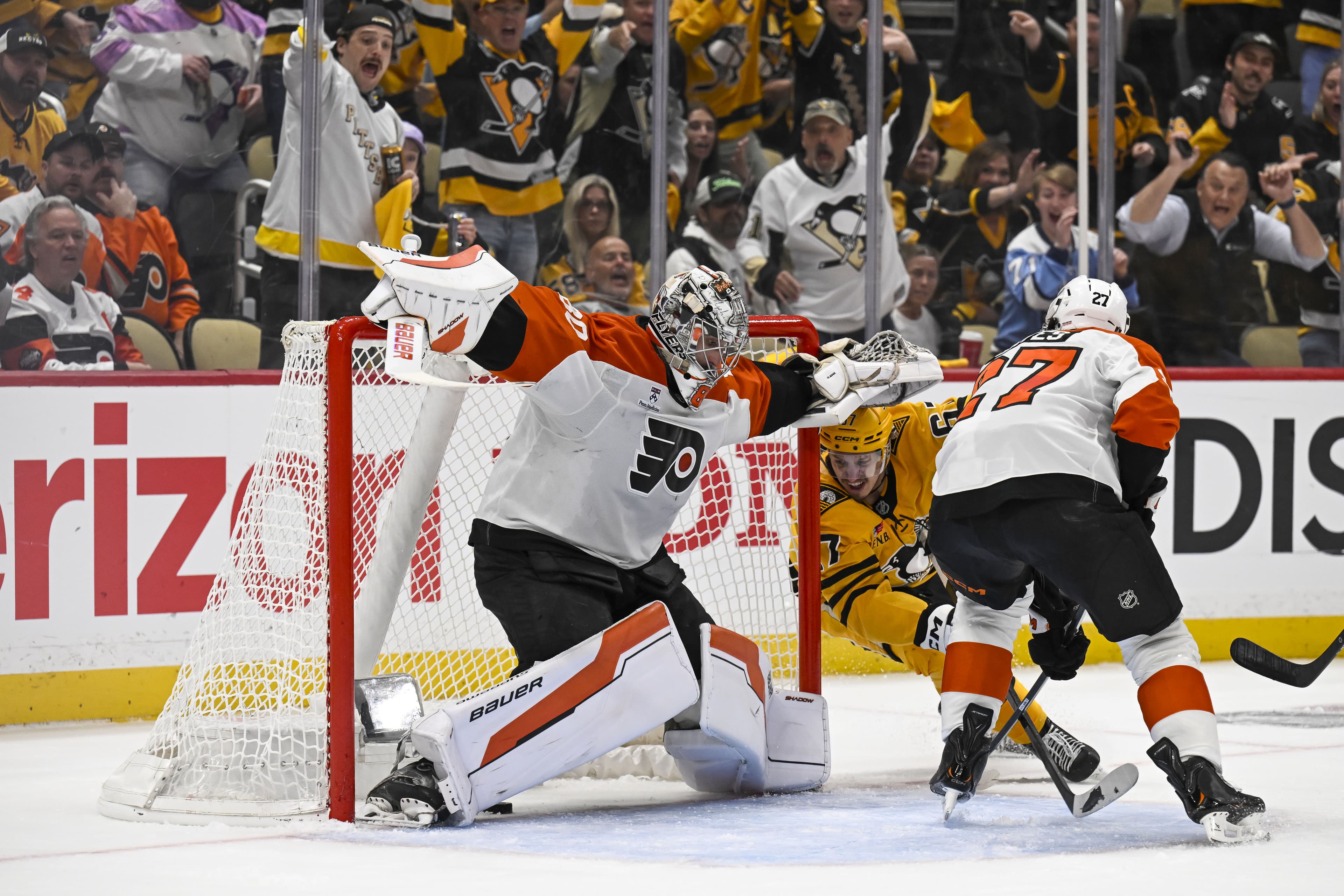 Penguins/Flyers Game 5 Recap: Pens find a way, pull out another win to keep season alive