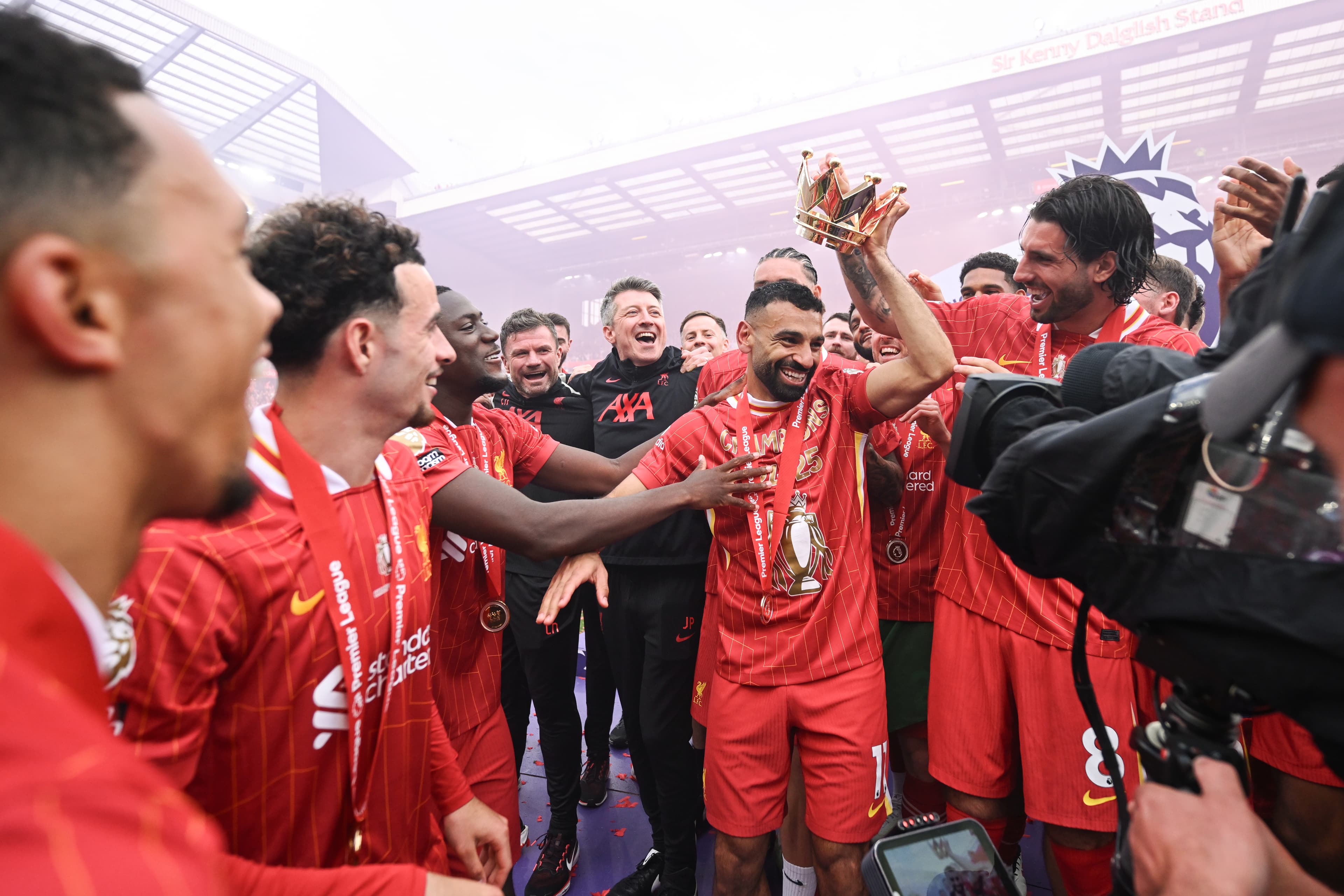 Official: Mohamed Salah Announces Liverpool Departure