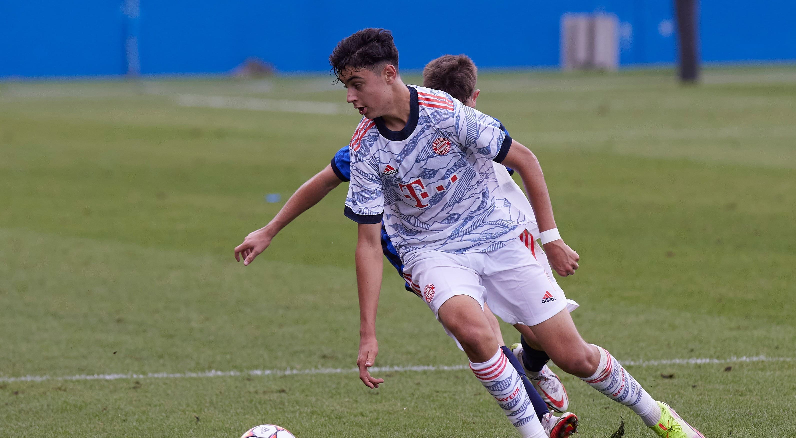 Bayern Munich officially renews two injured talents