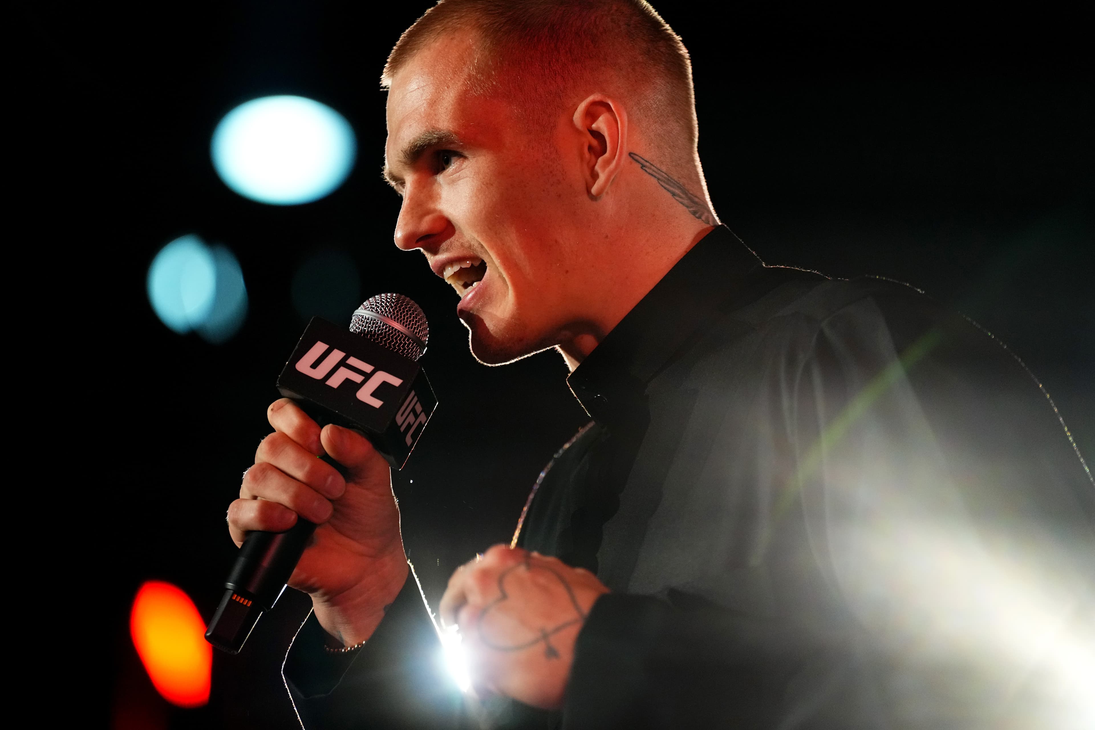 New Headline: "Machado Slams Makhachev for False Claims, Ensures Fans' Trust