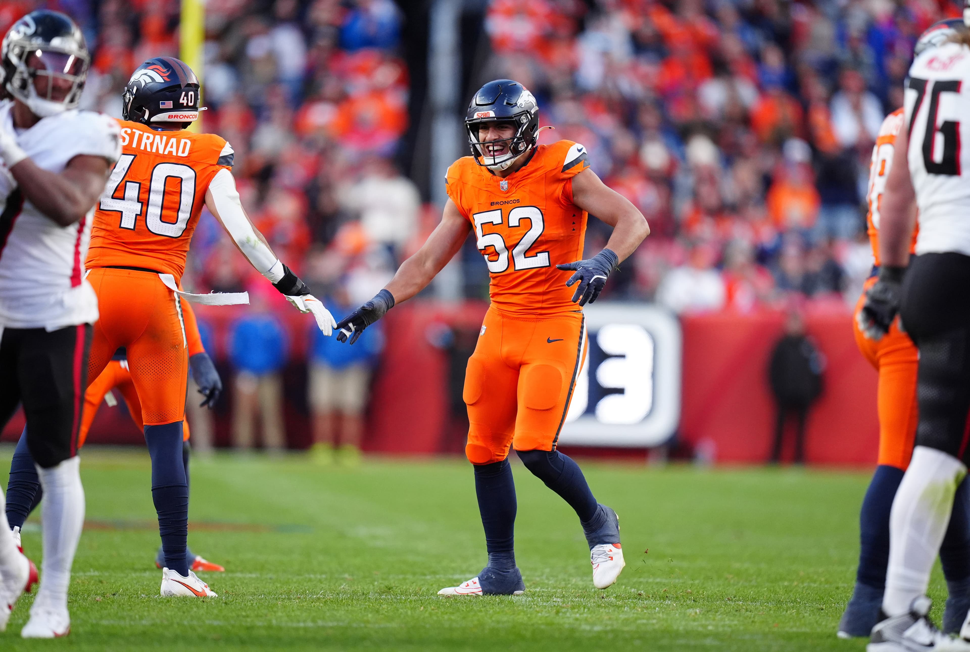 What would Jonah Elliss at inside linebacker look like?