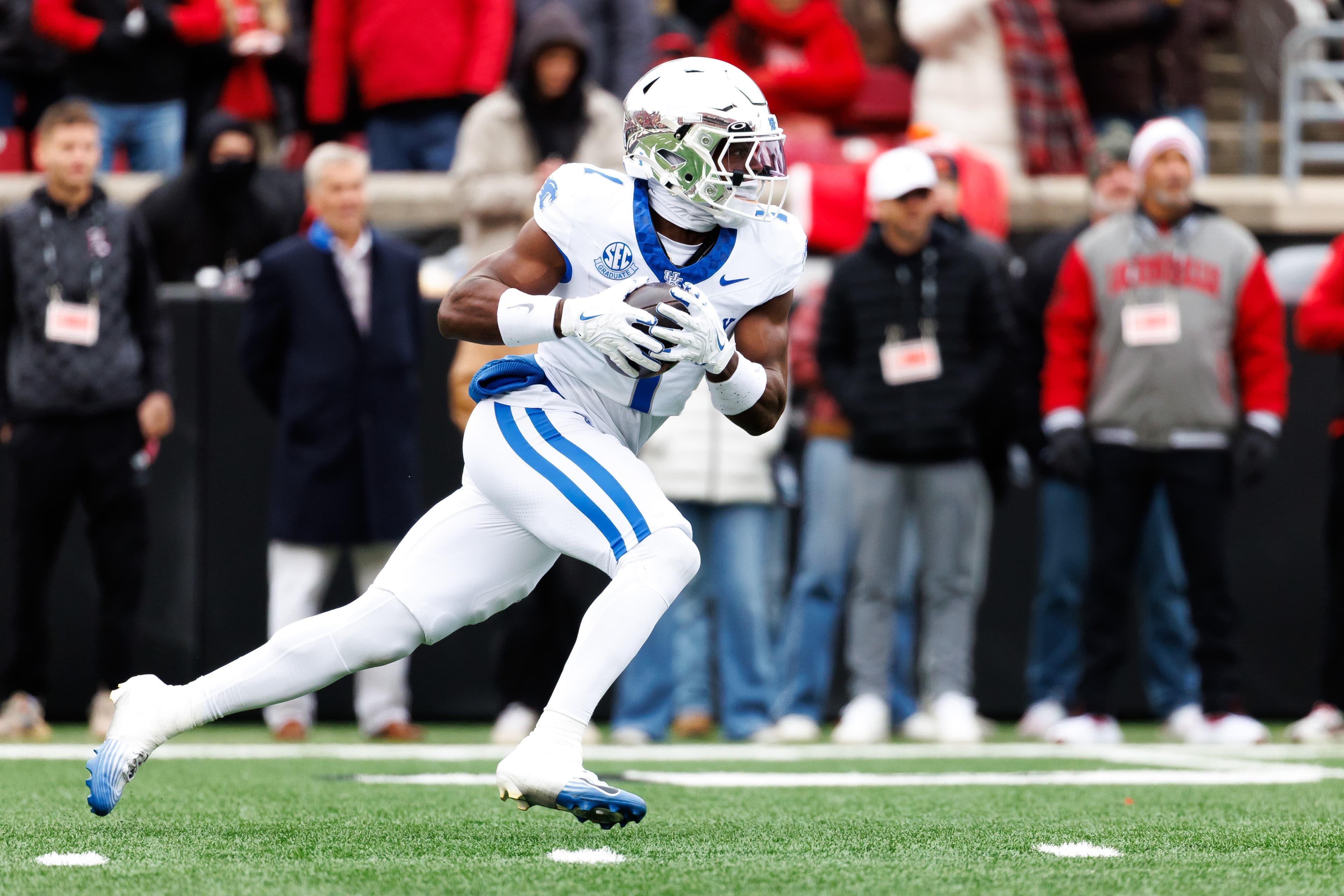 Detroit Lions trade up in 5th for a speedy Kentucky WR