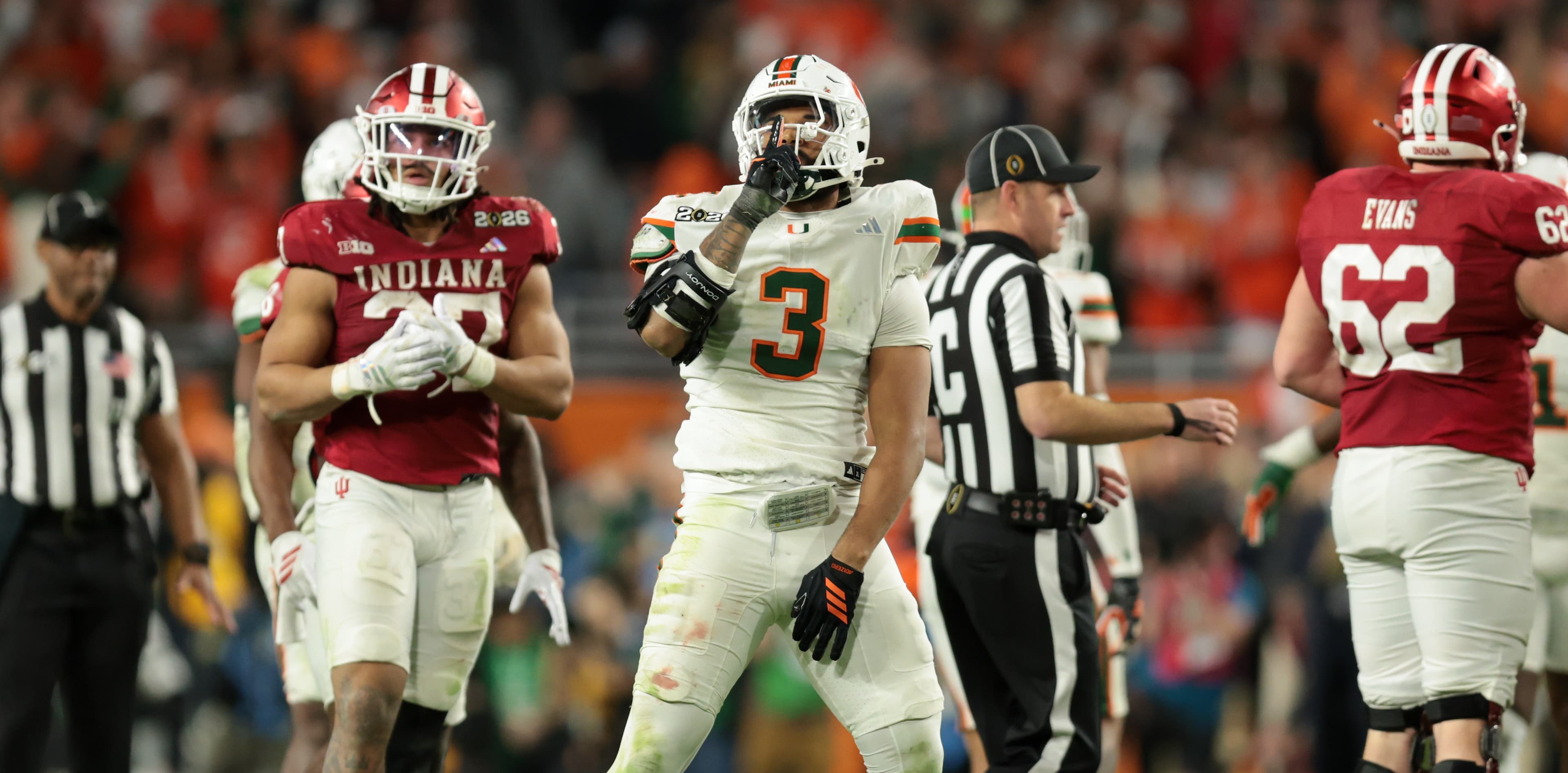 Bengals meet with 3 high-profile defensive prospects