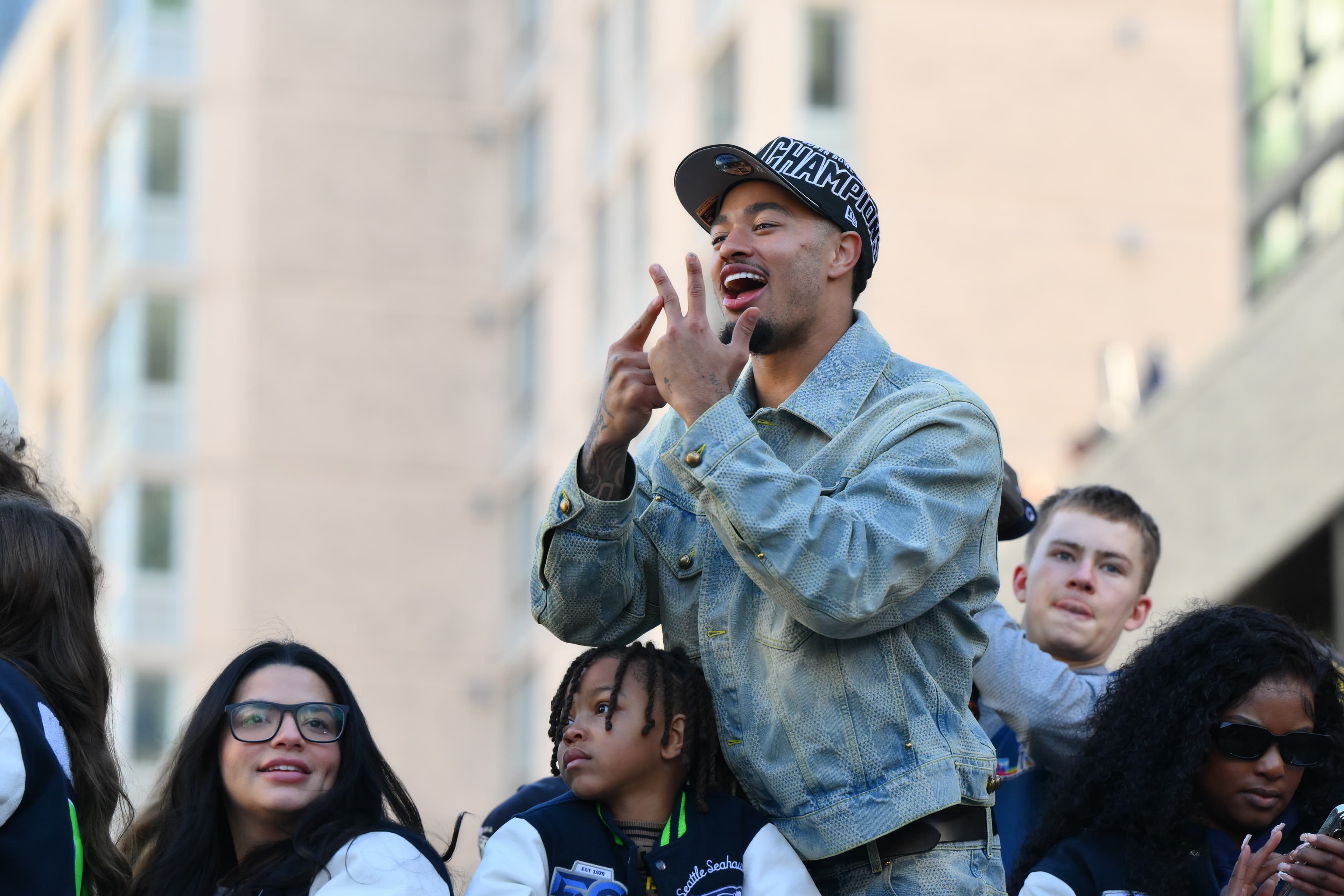 Seahawks pick up fifth-year options for both Jaxon Smith-Njigba, Devon Witherspoon