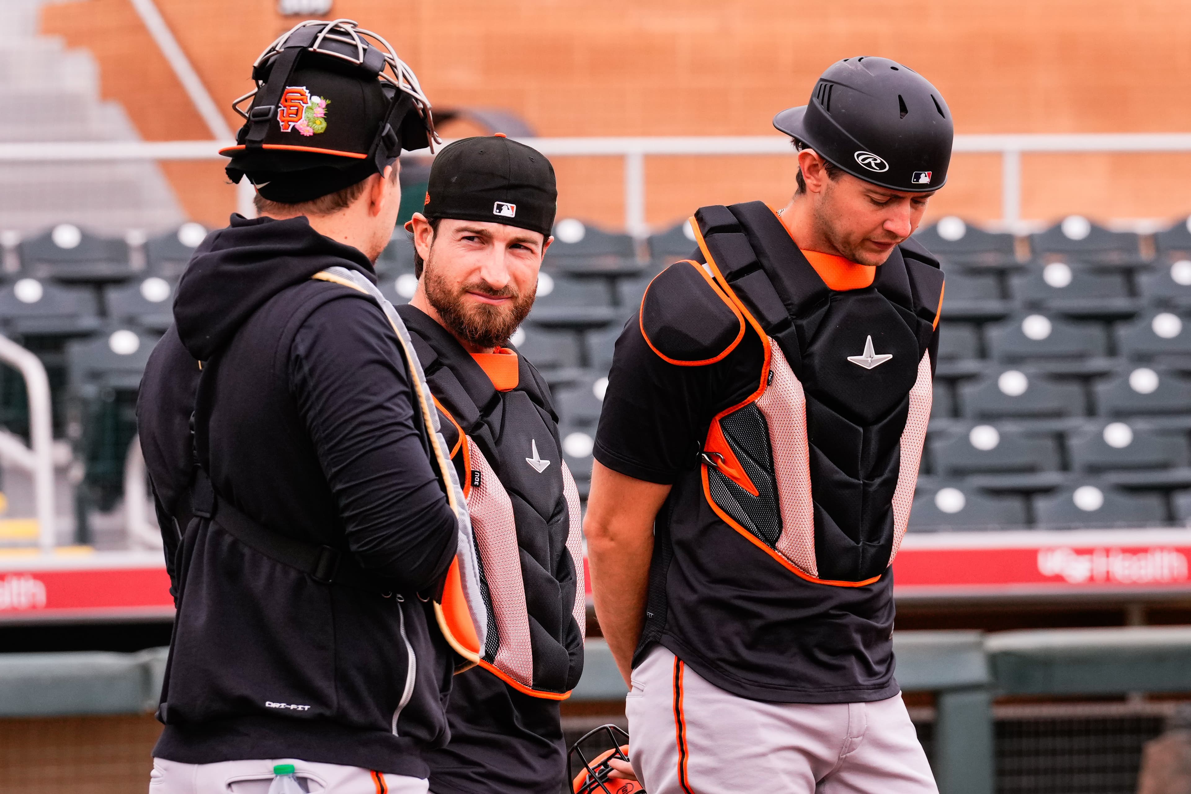 Giants place Daniel Susac on IL, call up Eric Haase