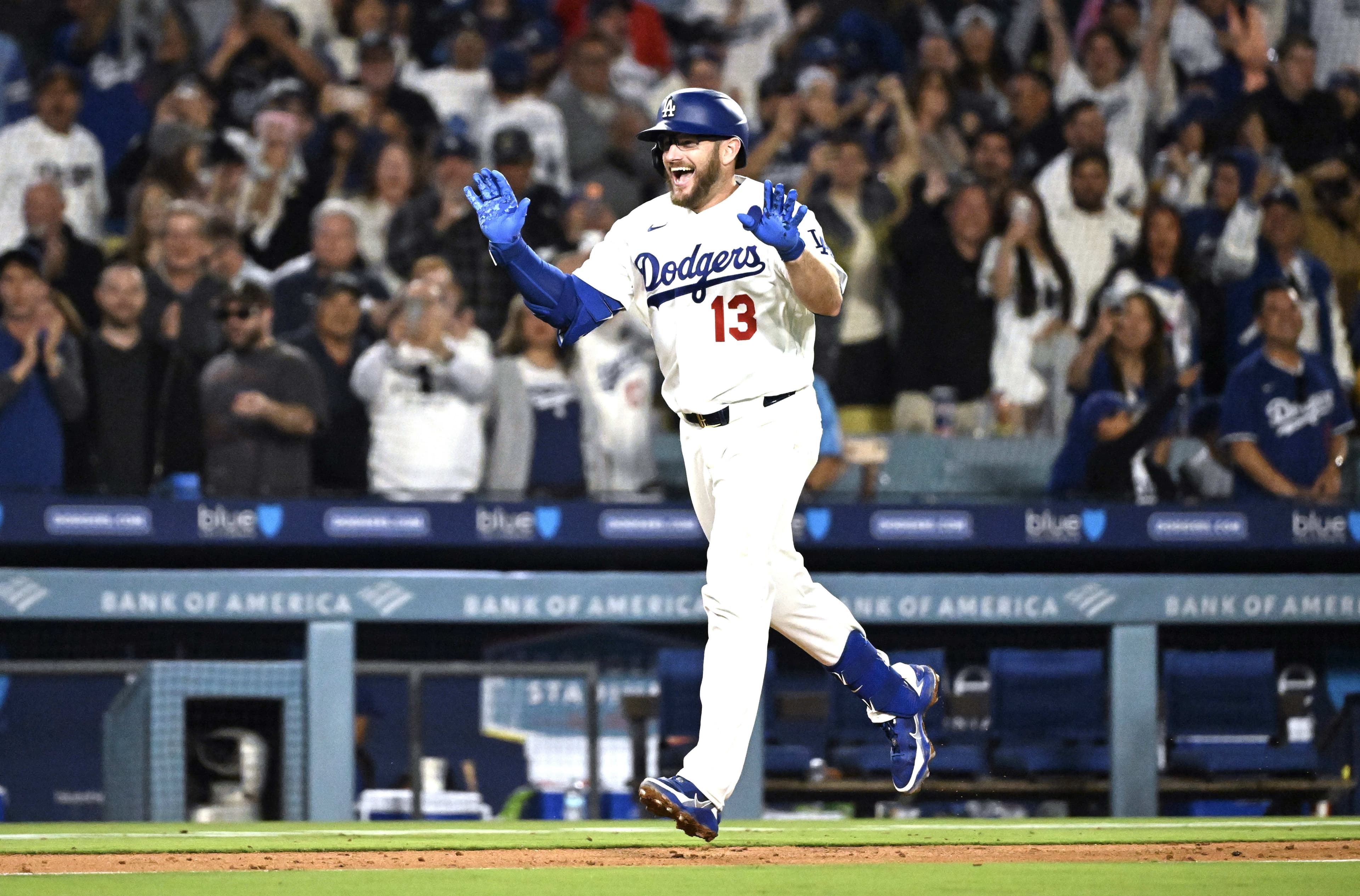 Dodgers notes: Max Muncy, Shohei Ohtani, Emmet Sheehan