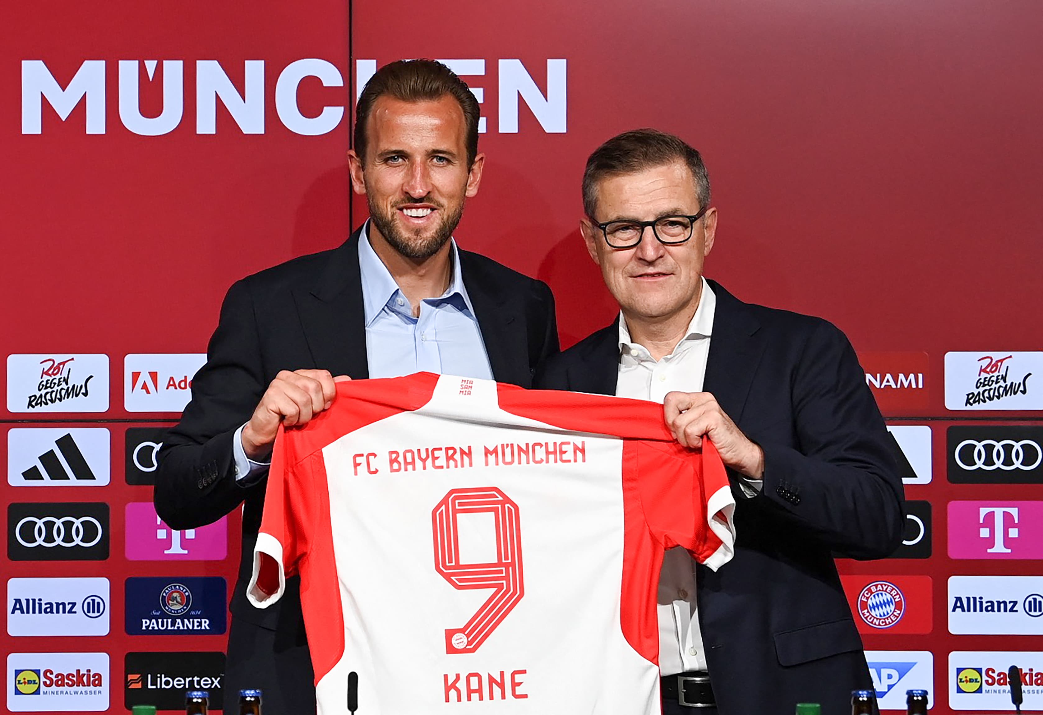 Bayern Munich CEO explains how Harry Kane’s family got involved in contract negotiations