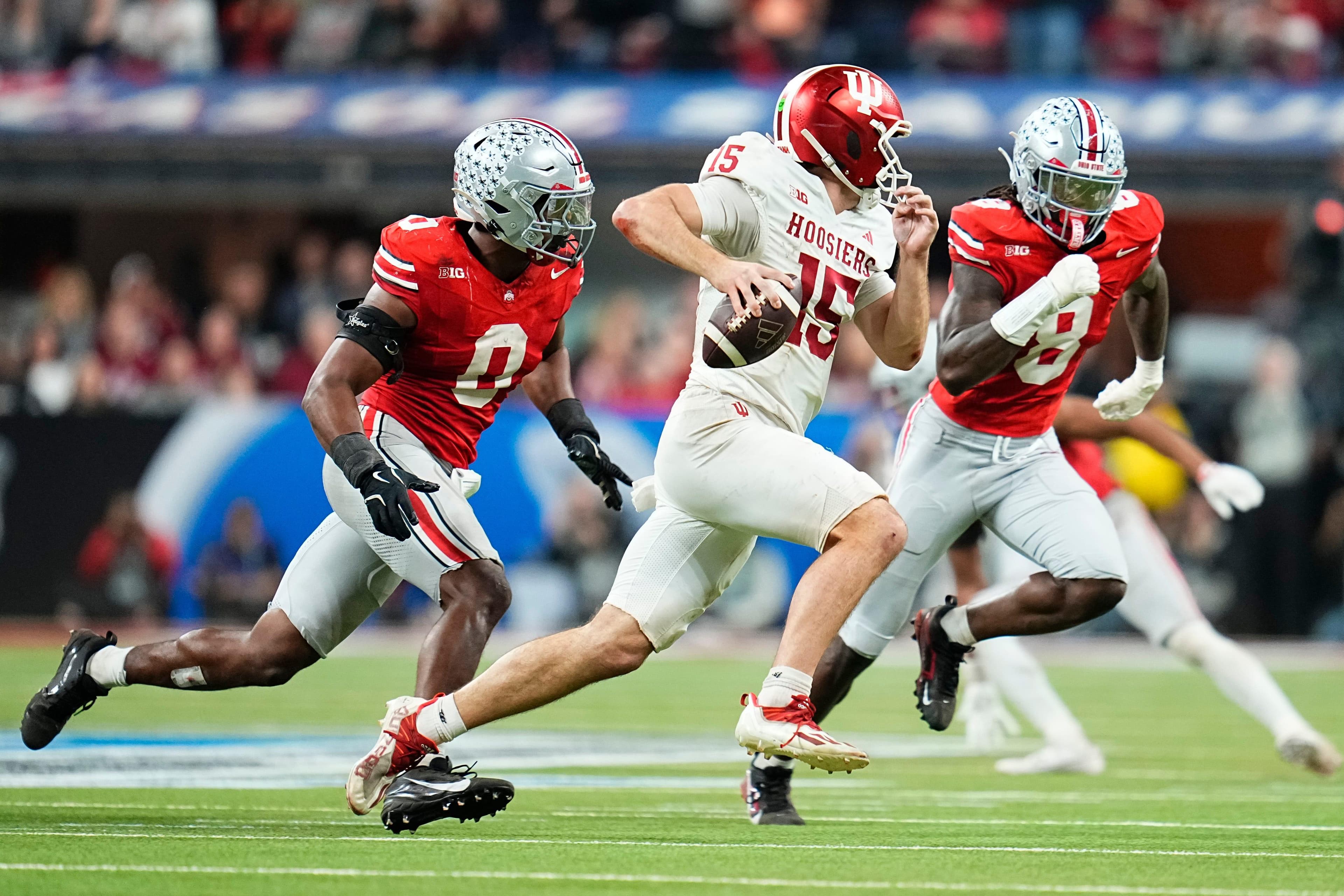 When Ohio State DC Matt Patricia knew he had a problem against Indiana QB Fernando Mendoza