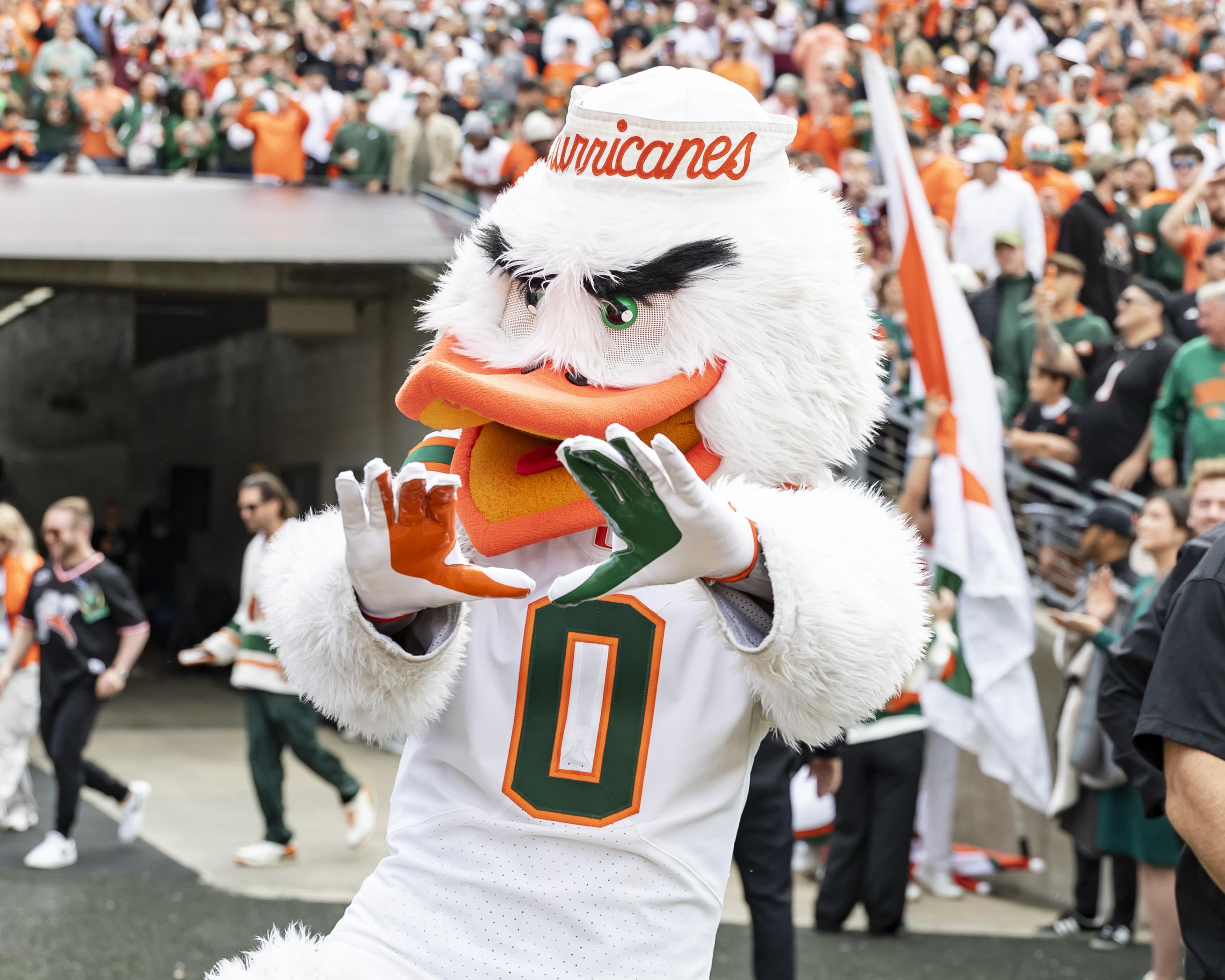 Miami Hurricanes at Stanford Cardinal season opener game time, TV coverage announced